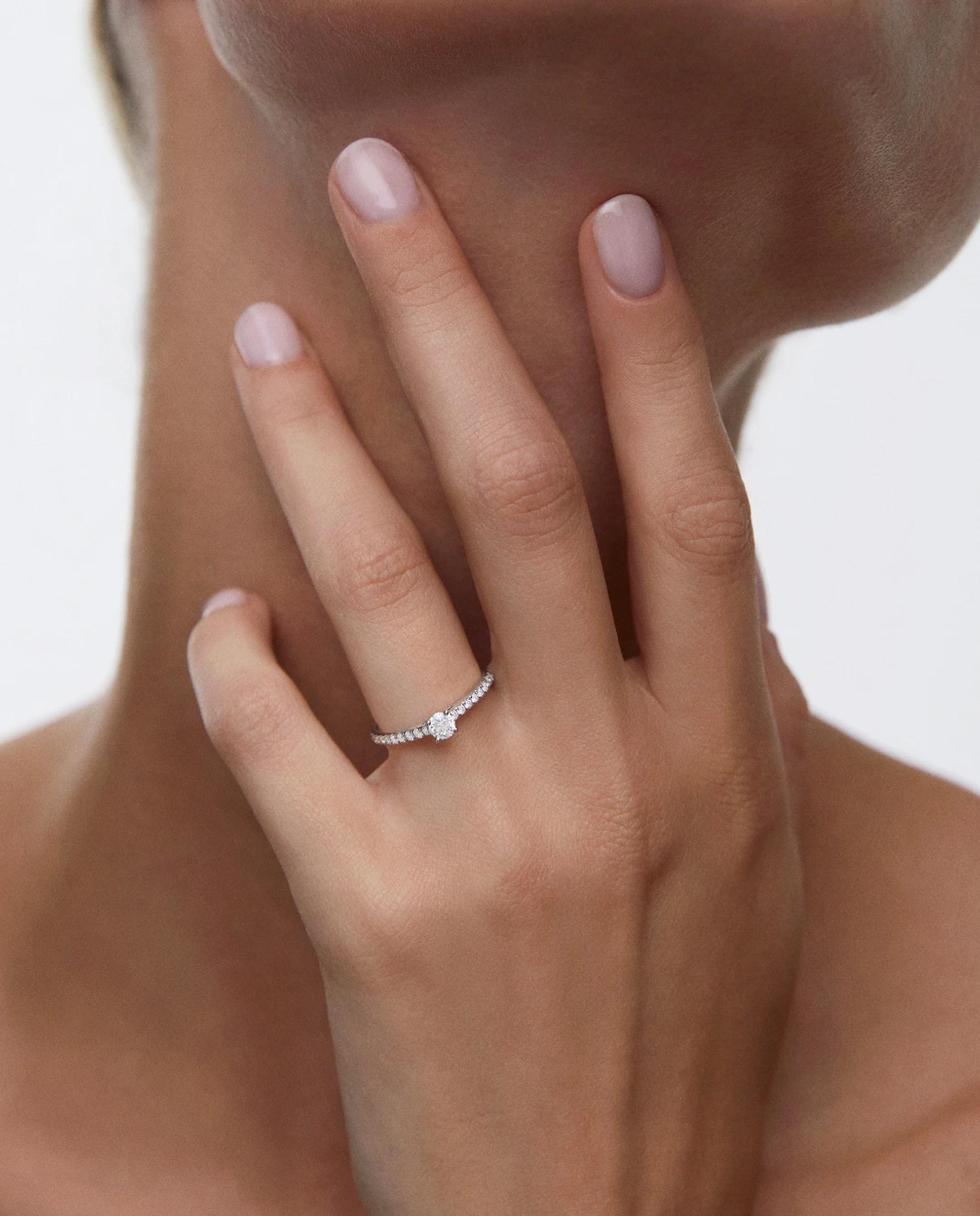 Anillo de compromiso odette de diamantes 0,50 cts. en oro blanco de 18 kt - MUMIT - Plateado Plateado-2