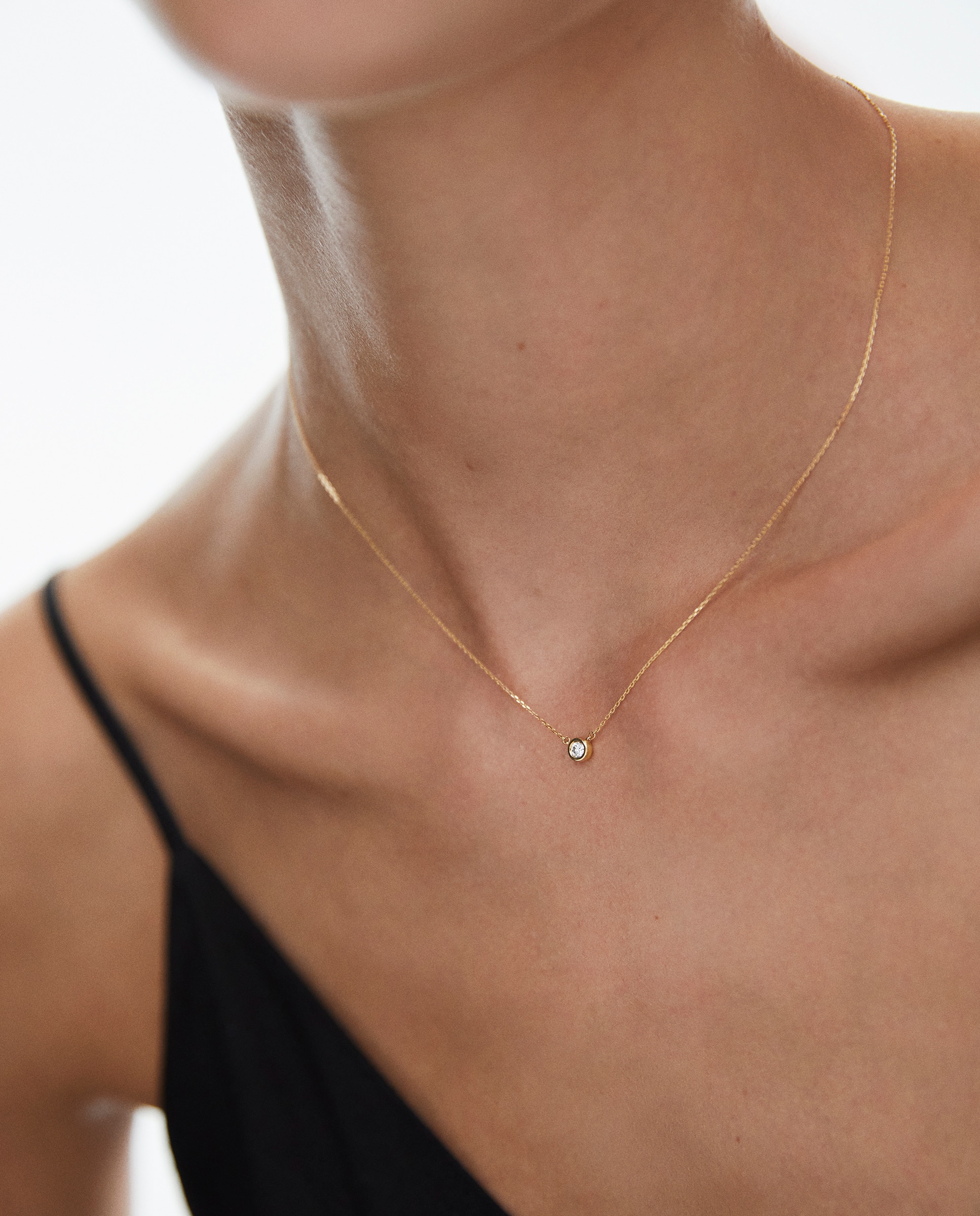 Cadena con colgante origine solitaire de diamante 0,10 cts. en oro amarillo de 18 kt - MUMIT - Blanco Blanco-3