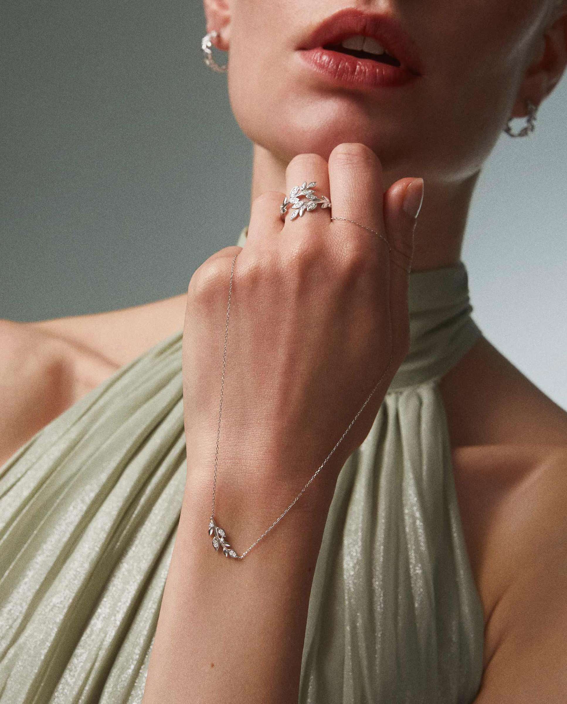 Anillo con piedras dafne de diamantes en oro de 18 kt - MUMIT - Blanco Blanco-5
