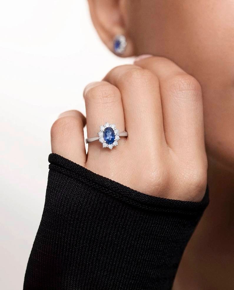 Imagen 2 de Anillo irem de zafiro y diamantes de 0,50 cts en oro blanco de 18 kt - MUMIT - Zafiro Zafiro