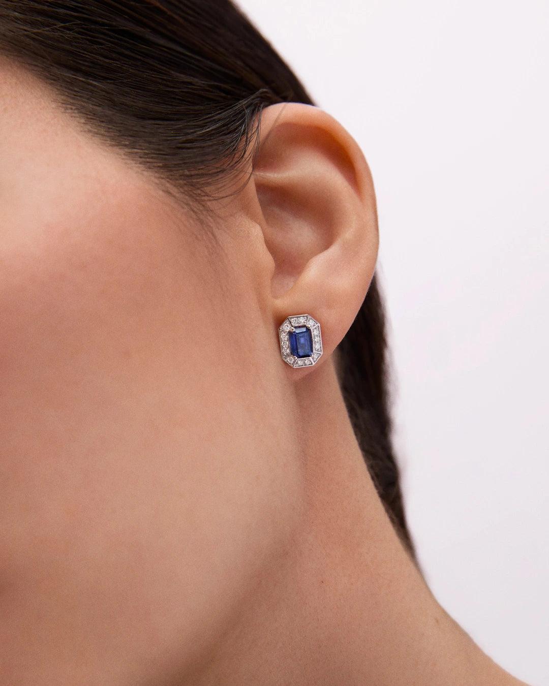 Imagen 2 de Pendientes art deco helen de zafiros y diamantes en oro blanco de 18 kt - MUMIT - Azul Azul