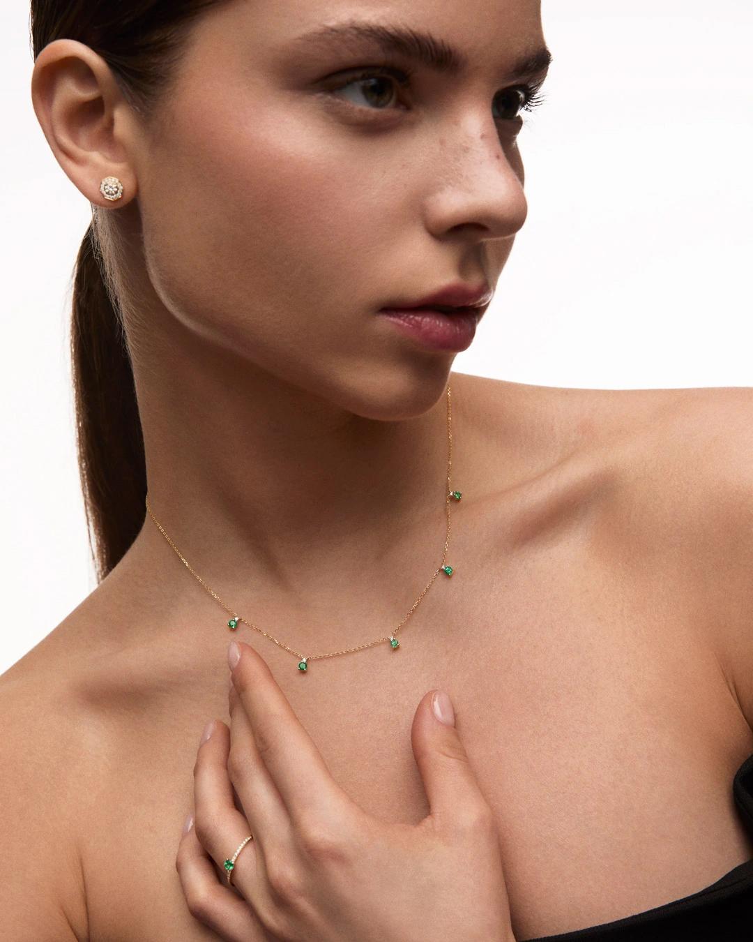 Gargantilla bonnie de esmeraldas y diamantes en oro amarillo de 18 kt - MUMIT - Verde Verde-3