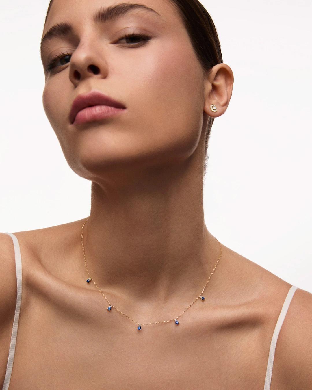 Gargantilla bonnie de zafiros y diamantes en oro amarillo de 18 kt - MUMIT - Azul Azul-3