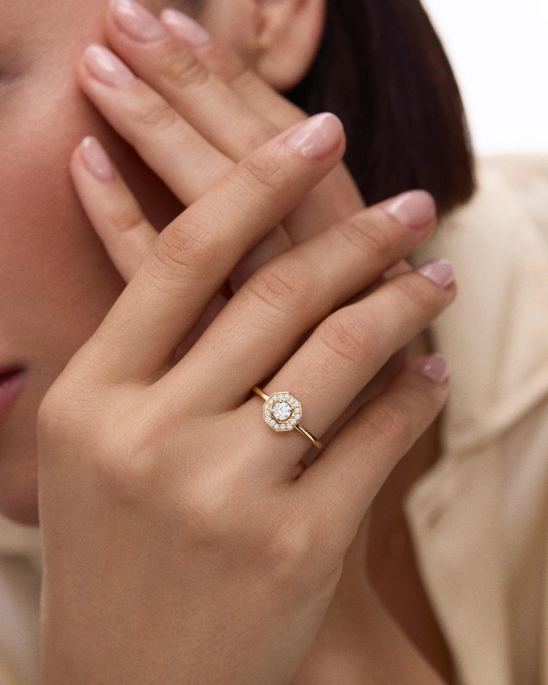 Sortija art deco belle de diamantes 0,30 cts. en oro amarillo de 18 kt - MUMIT - Blanco Blanco-2