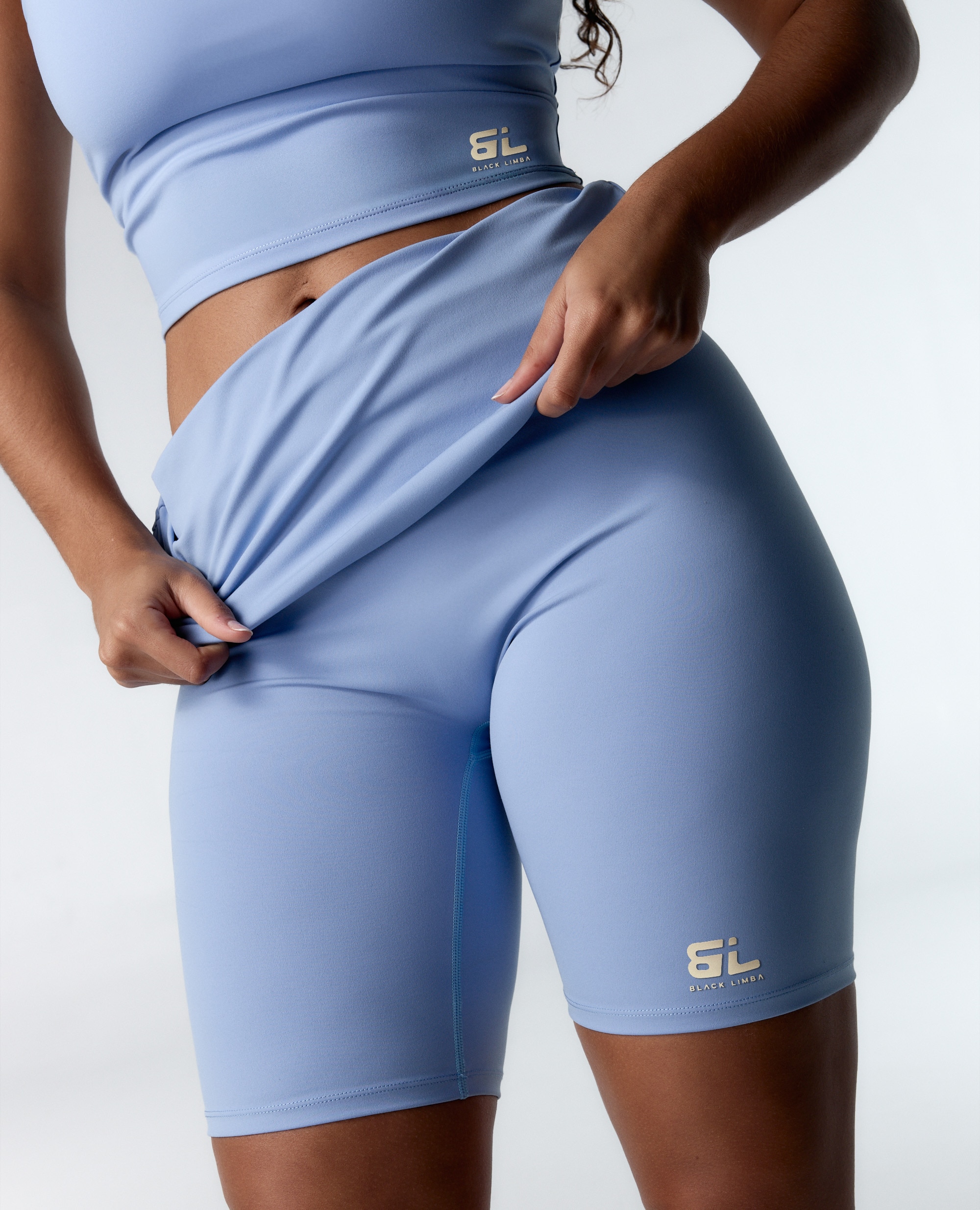 Imagen 0 de Short deportivo de mujer con cintura fruncida y sujeción media Azul claro