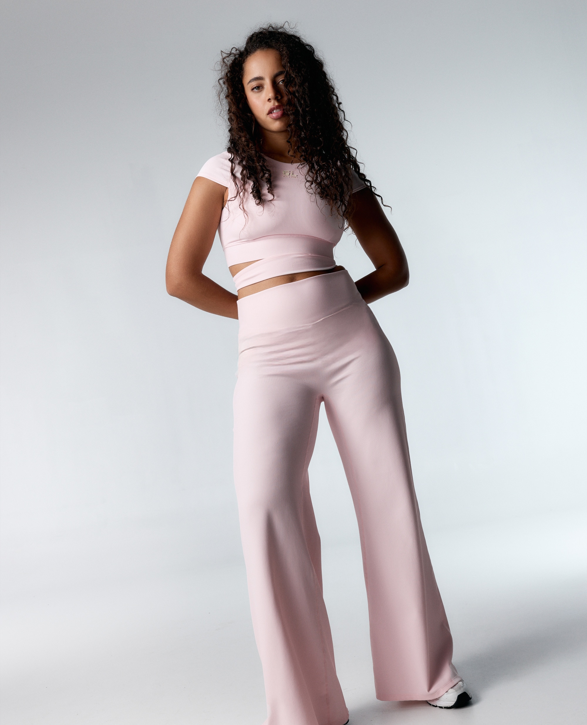Pantalones deportivos de mujer de canalé con pierna ancha - Black Limba - Rosa claro Rosa claro-3