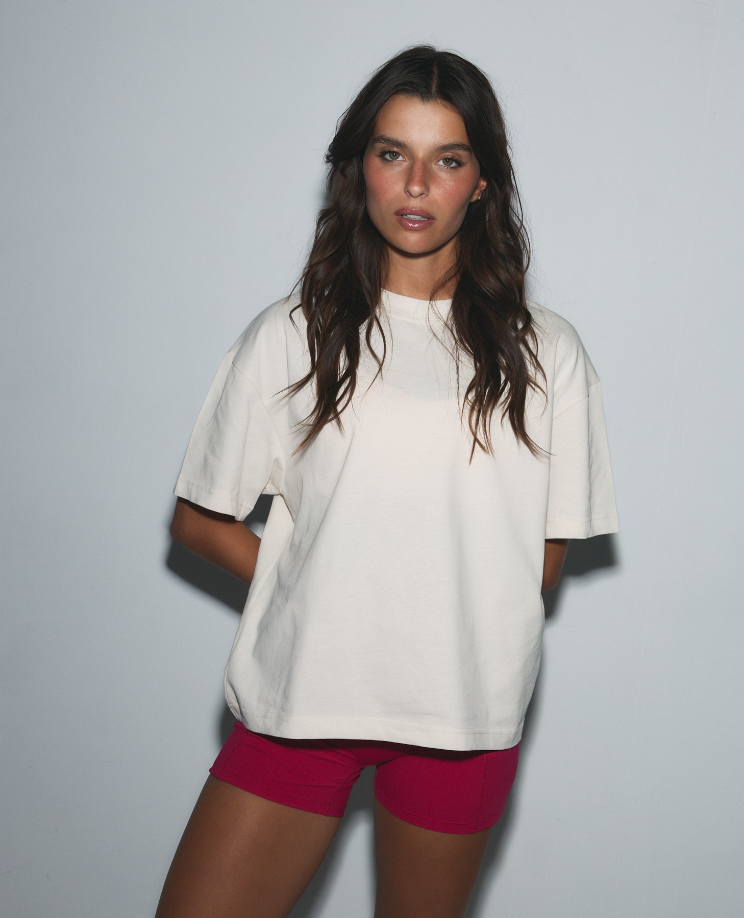 Camiseta deportiva de mujer oversize de manga corta - Black Limba - Crema Crema-1