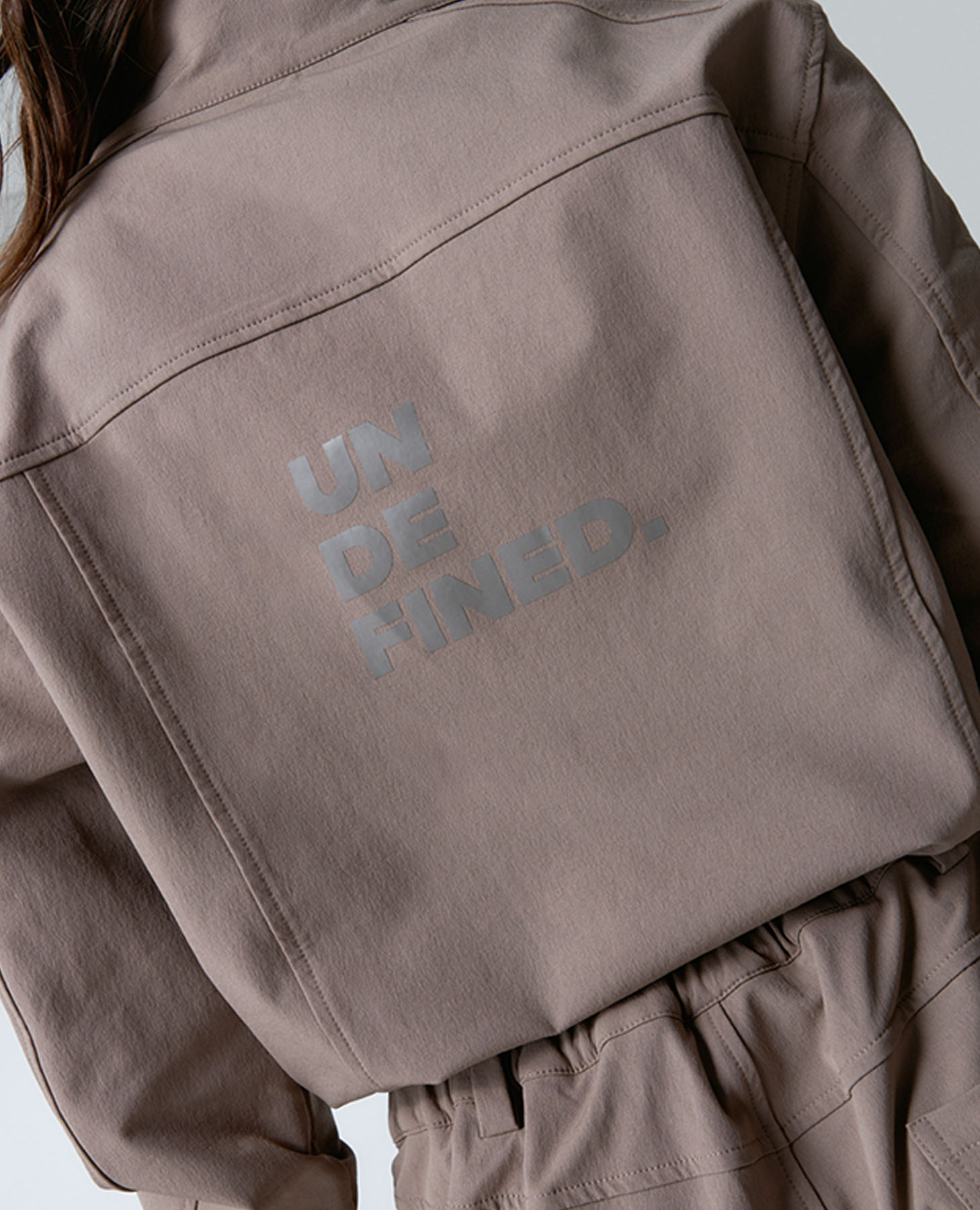 Chaqueta ligera con diseño en la espalda - Black Limba - Camel Camel-3
