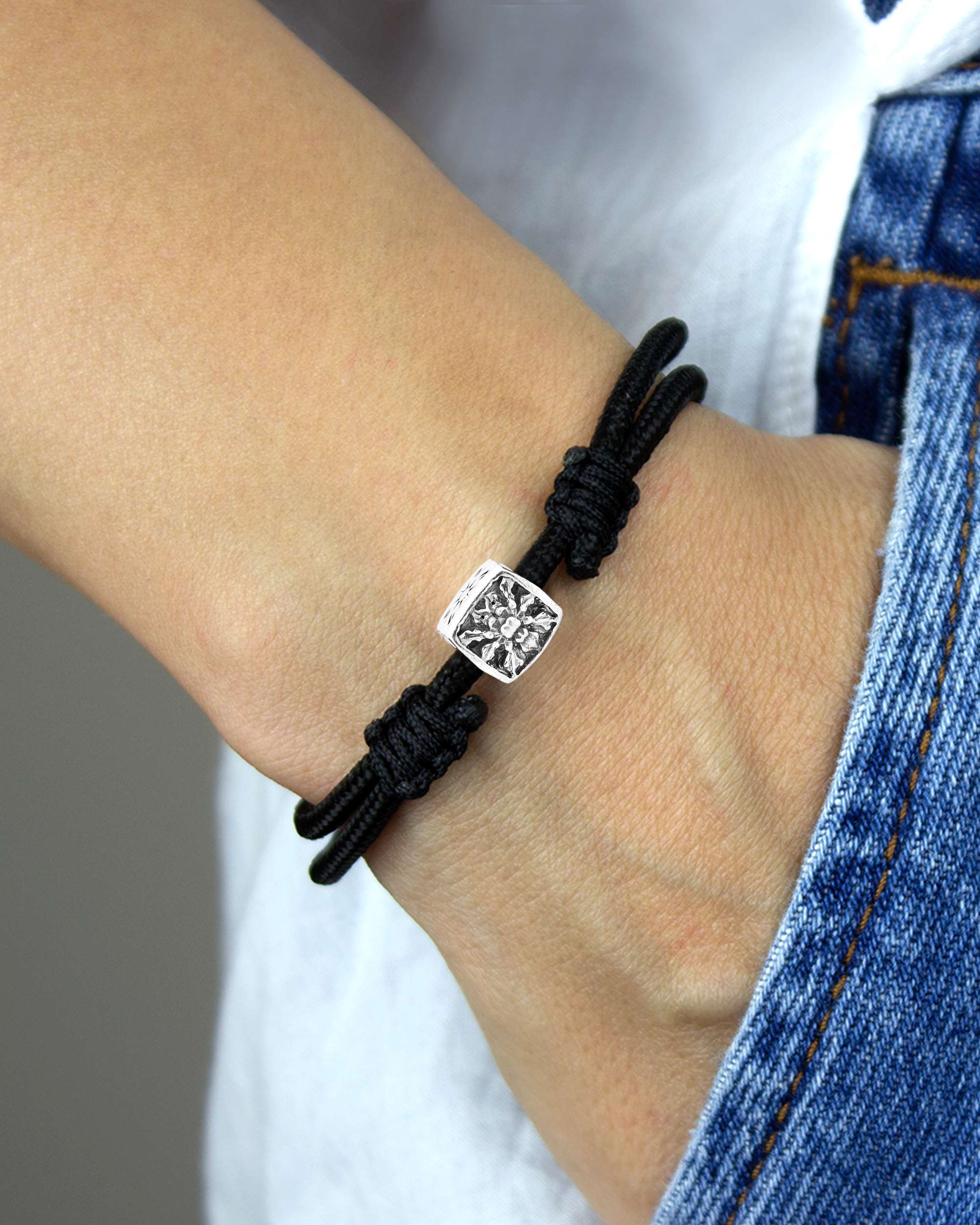 Pulsera de cordón macramé charm eguzkilore de plata - Plateado Plateado-3