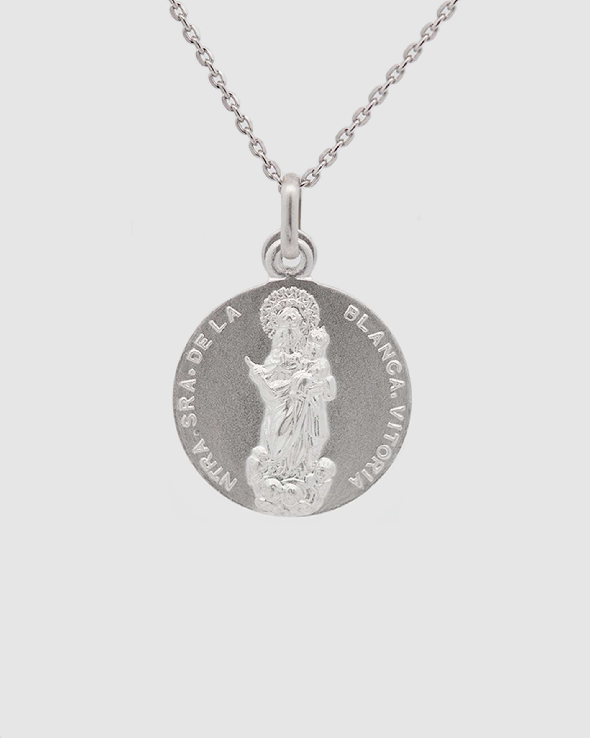 Colgante medalla virgen blanca de plata mate de 20mm Plateado Eguzkilore Plateado-2