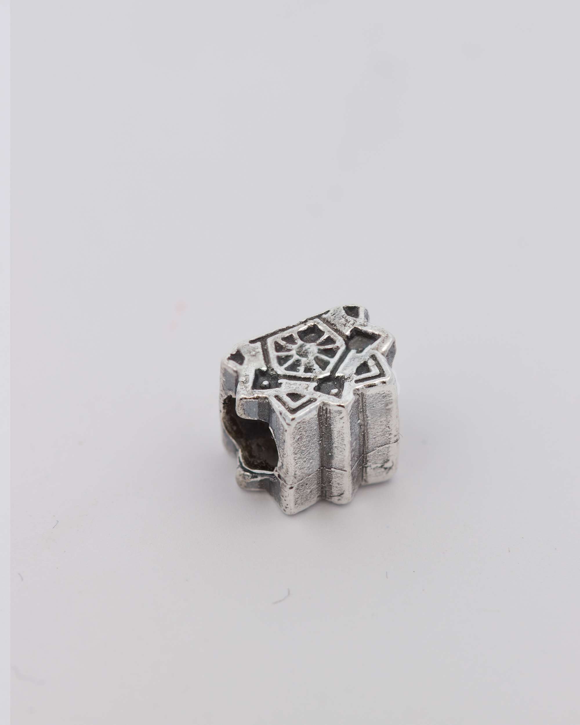 Imagen 2 de Charm símbolo ciudadela de pamplona de plata - Eguzkilore - Plateado Plateado