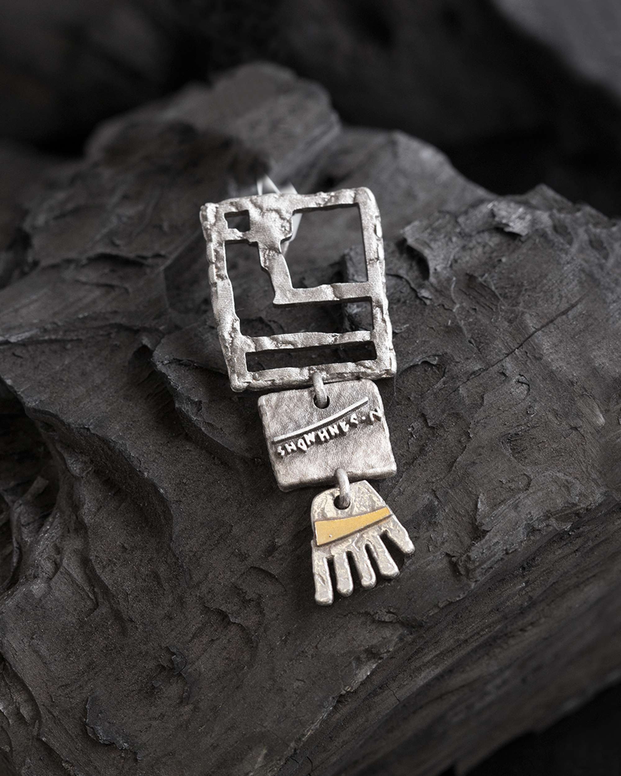 Colgante irulegi largo de plata y lámina de oro - Eguzkilore - Plateado Plateado-2