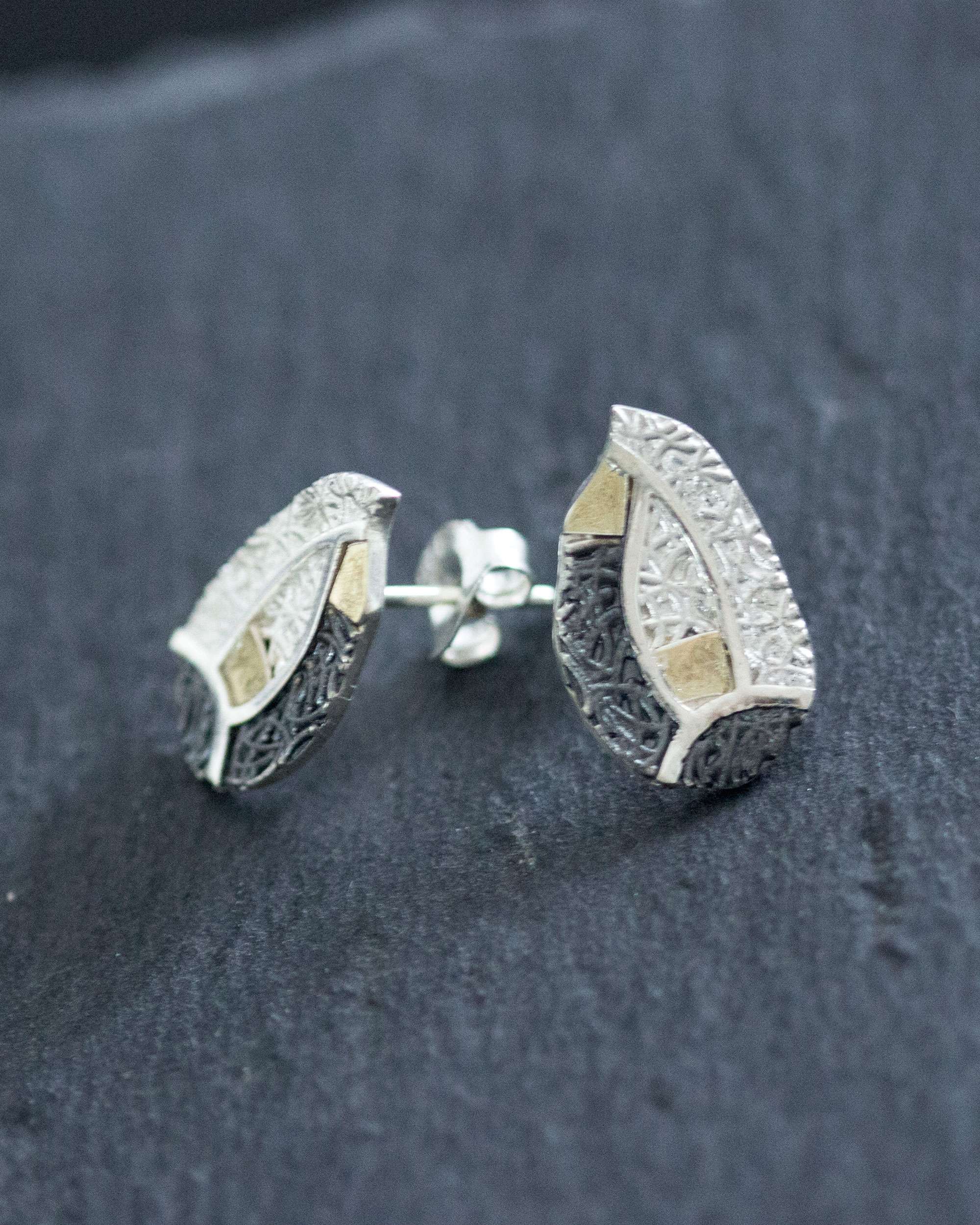 Pendientes de botón almendra vitoria de plata y lámina de oro maxi - Eguzkilore - Plateado Plateado-3