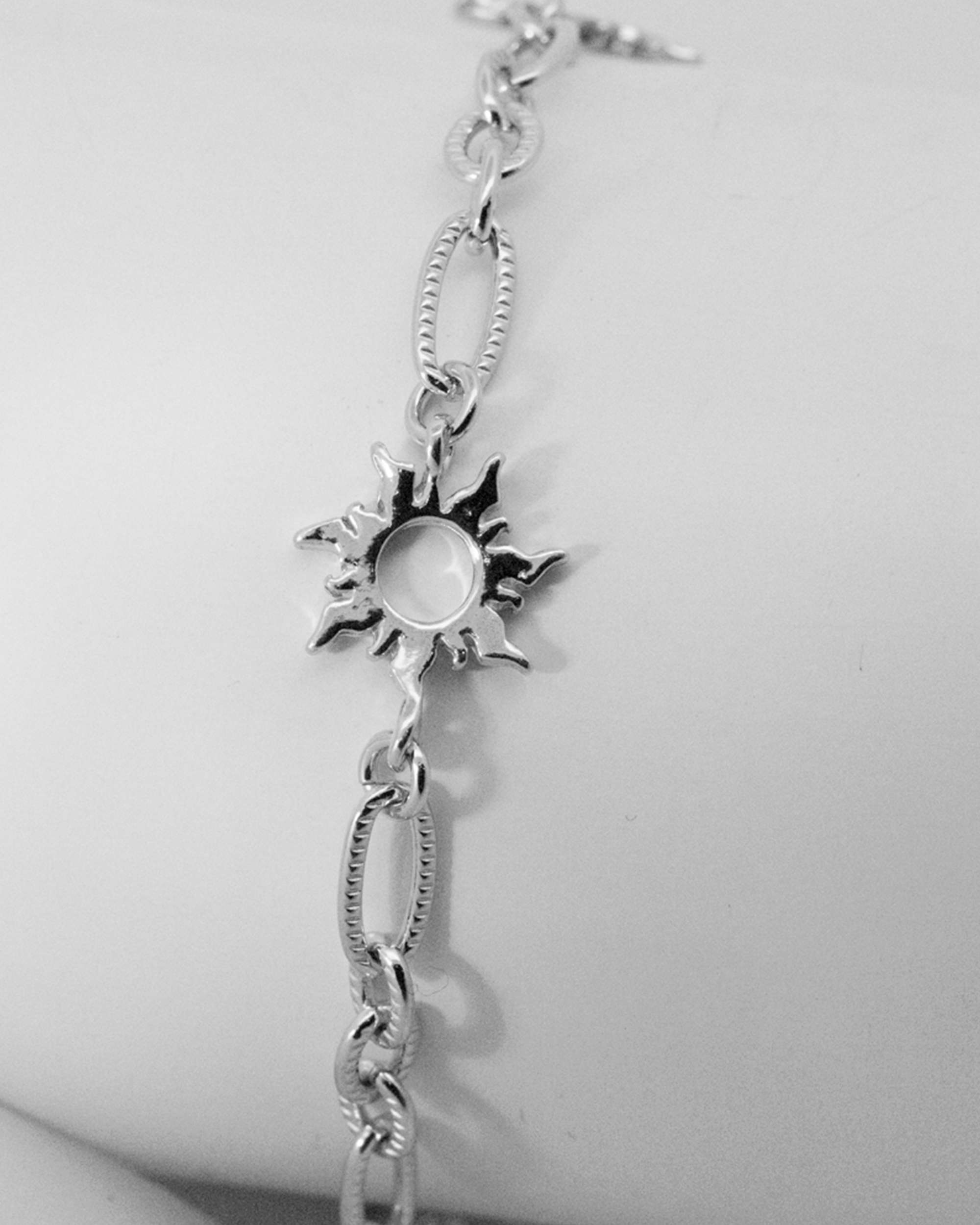 Pulsera de cadena mountain de plata con 3 eguzkilore y eslabones grafilados - Plateado Plateado-3
