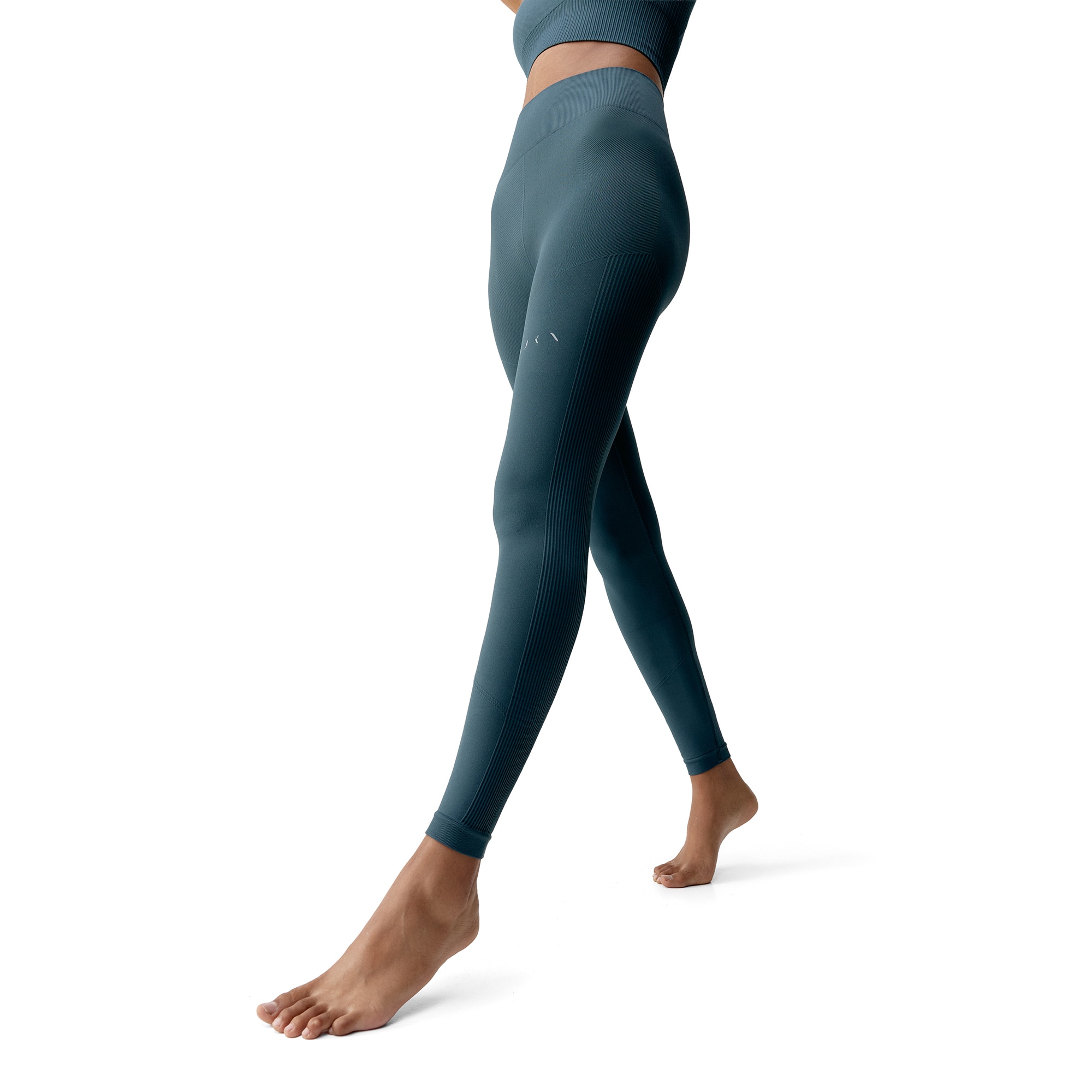 Imagen 0 de Malla de mujer Yami Born Living Yoga Azul grisáceo