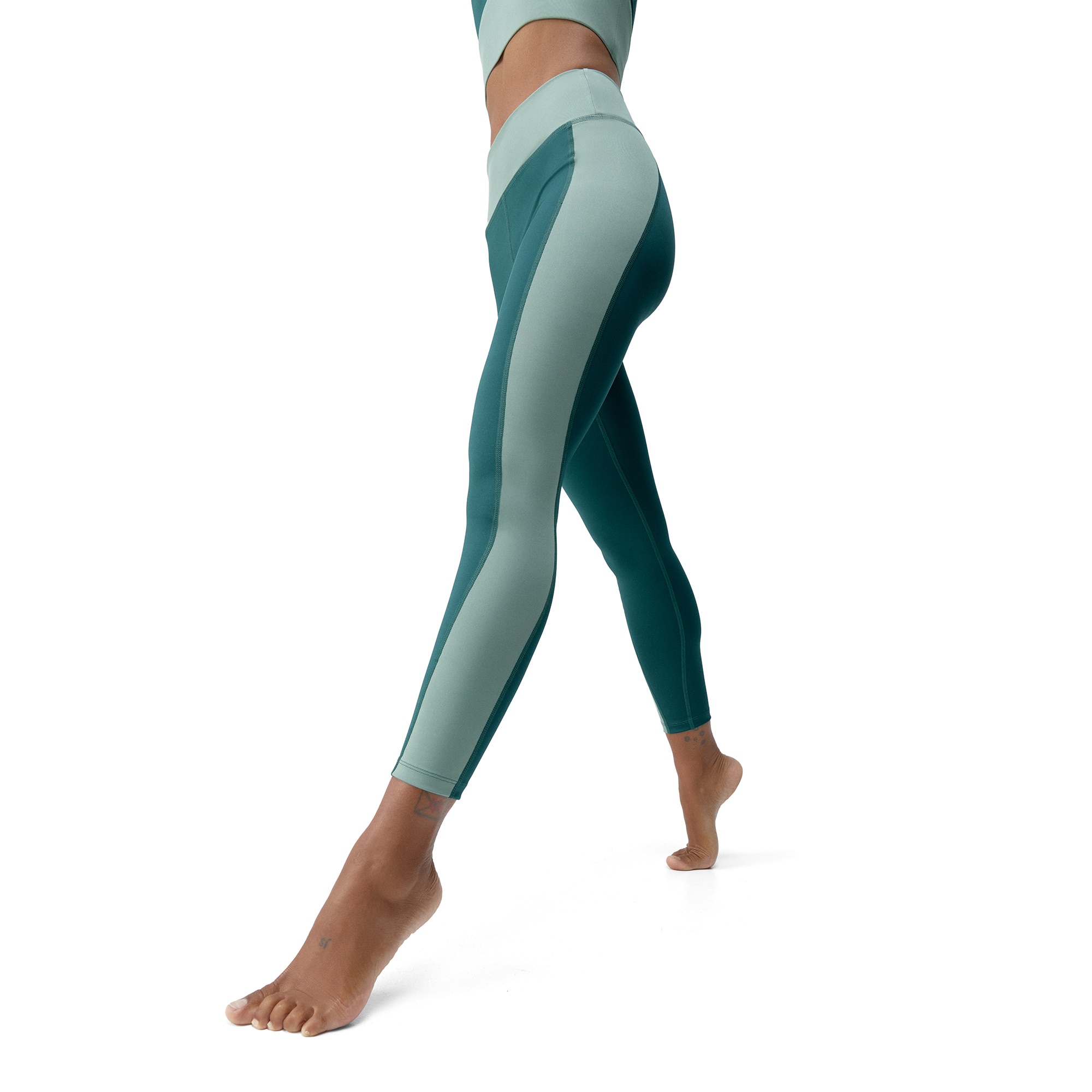 Born Malla de mujer Maiko Living Yoga Verde menta