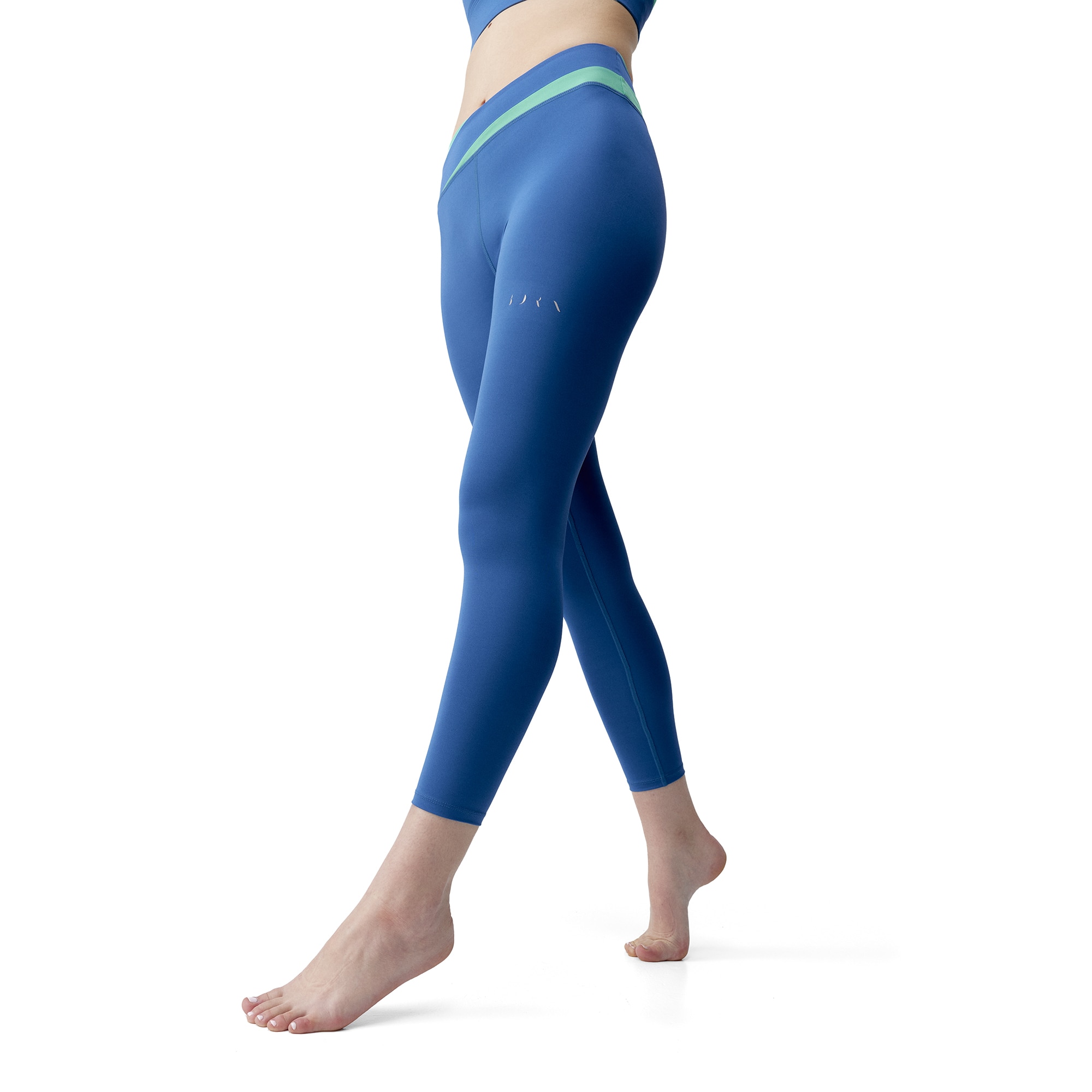 Born Malla de mujer Kate Living Yoga Negro / Blanco