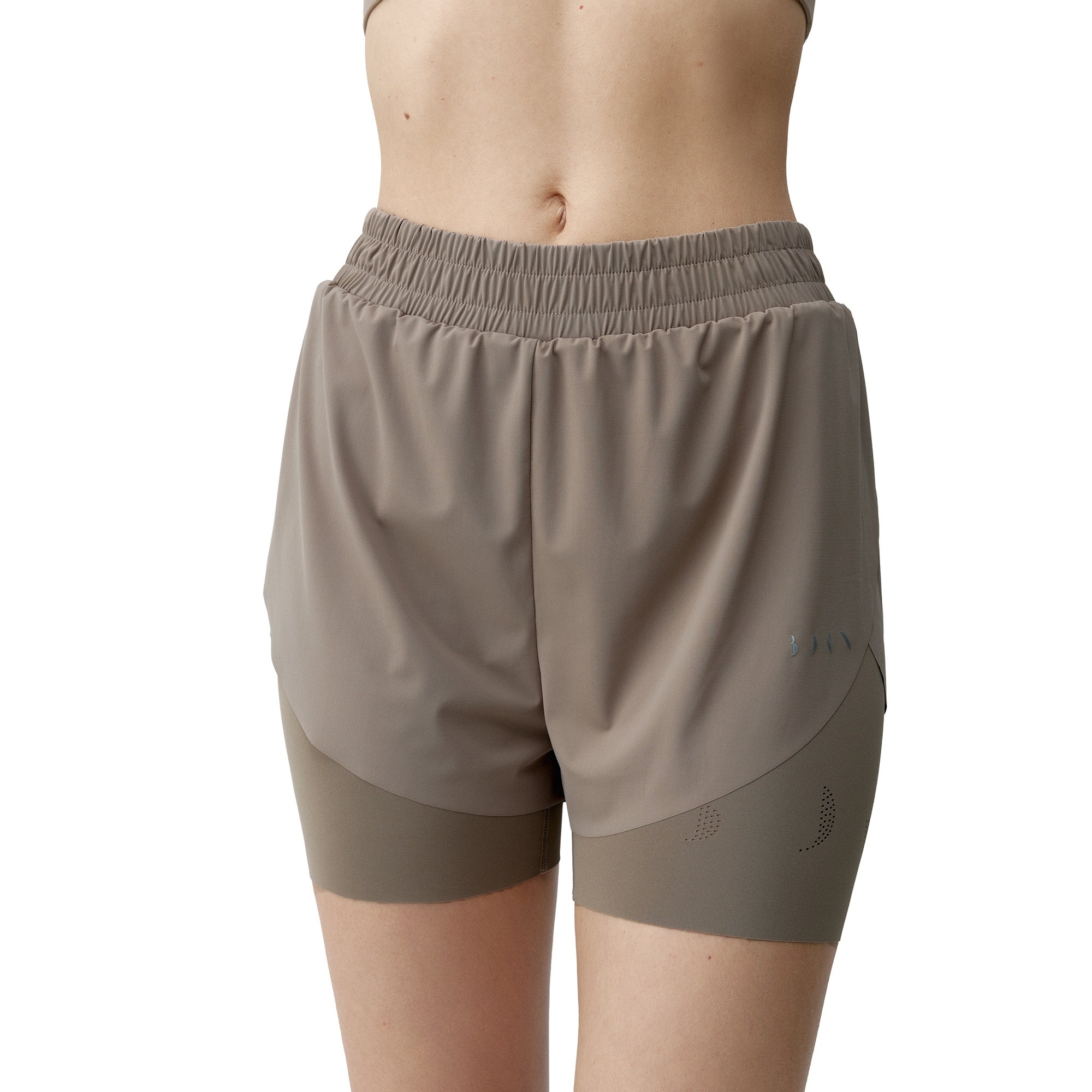 Born Pantalón corto de mujer Bikila Living Yoga Beige