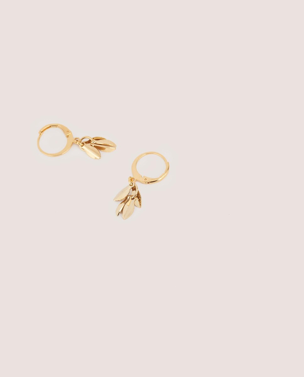 Pendientes con detalles de piezas en forma de hoja Oro-2