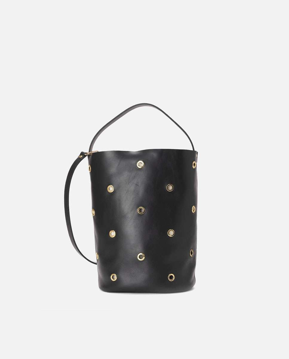 Imagen 0 de Bolso de hombro de piel bucket trip sin cierre con ollaos Negro
