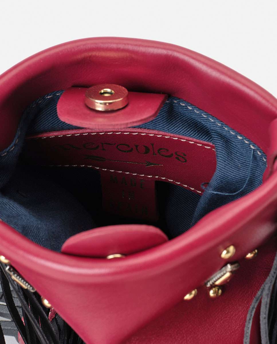 Bolso pequeño de piel con flecos en los laterales, tachuelas decorativas en el frente y doble asa ancha - Mercules - Rojo / Negro Rojo / Negro-4