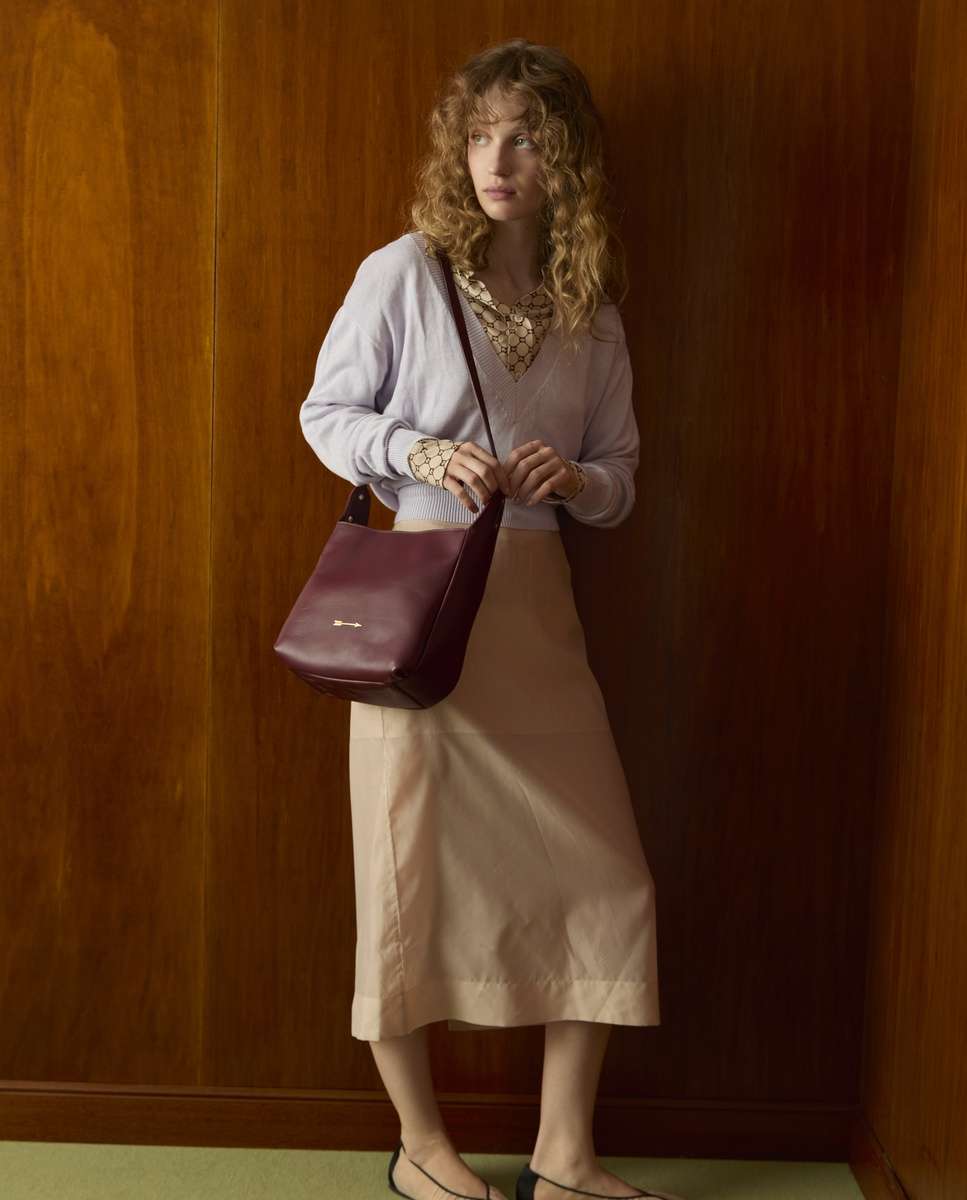 Bolso mediano de piel estilo bandolera con estructura rectangular y asa regulable - Mercules - Burdeos Burdeos-3