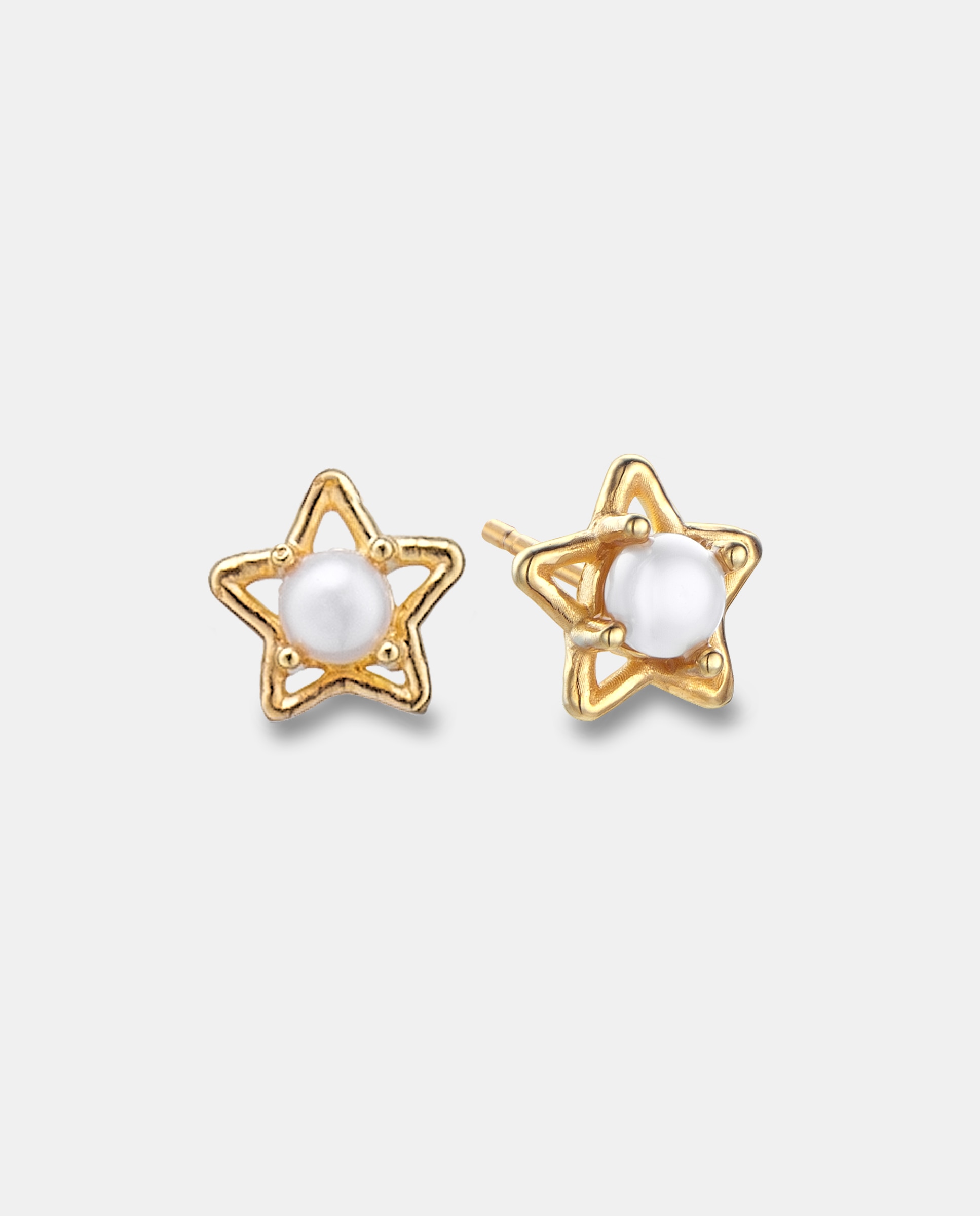 Imagen 0 de Pendientes infantil mi primera joya estrella calada de plata con acabado de oro amarillo 18k y perla Dorado