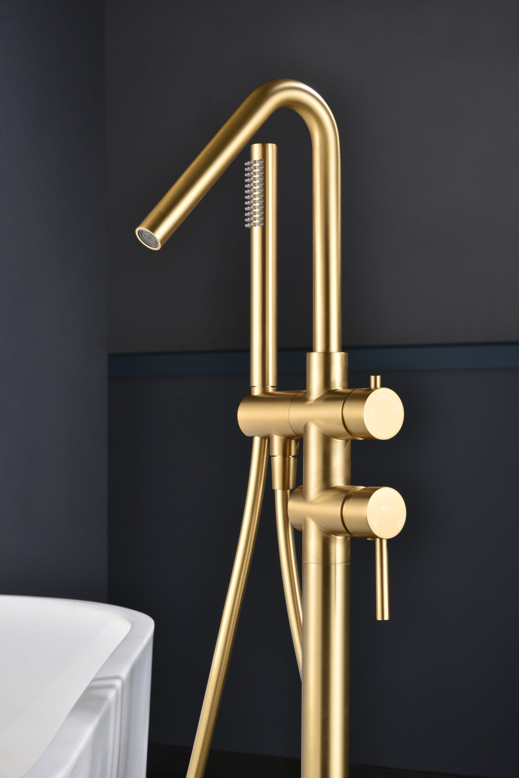 Imagen 2 de Grifo monomando de pie para bañera Córcega Imex - Oro Oro
