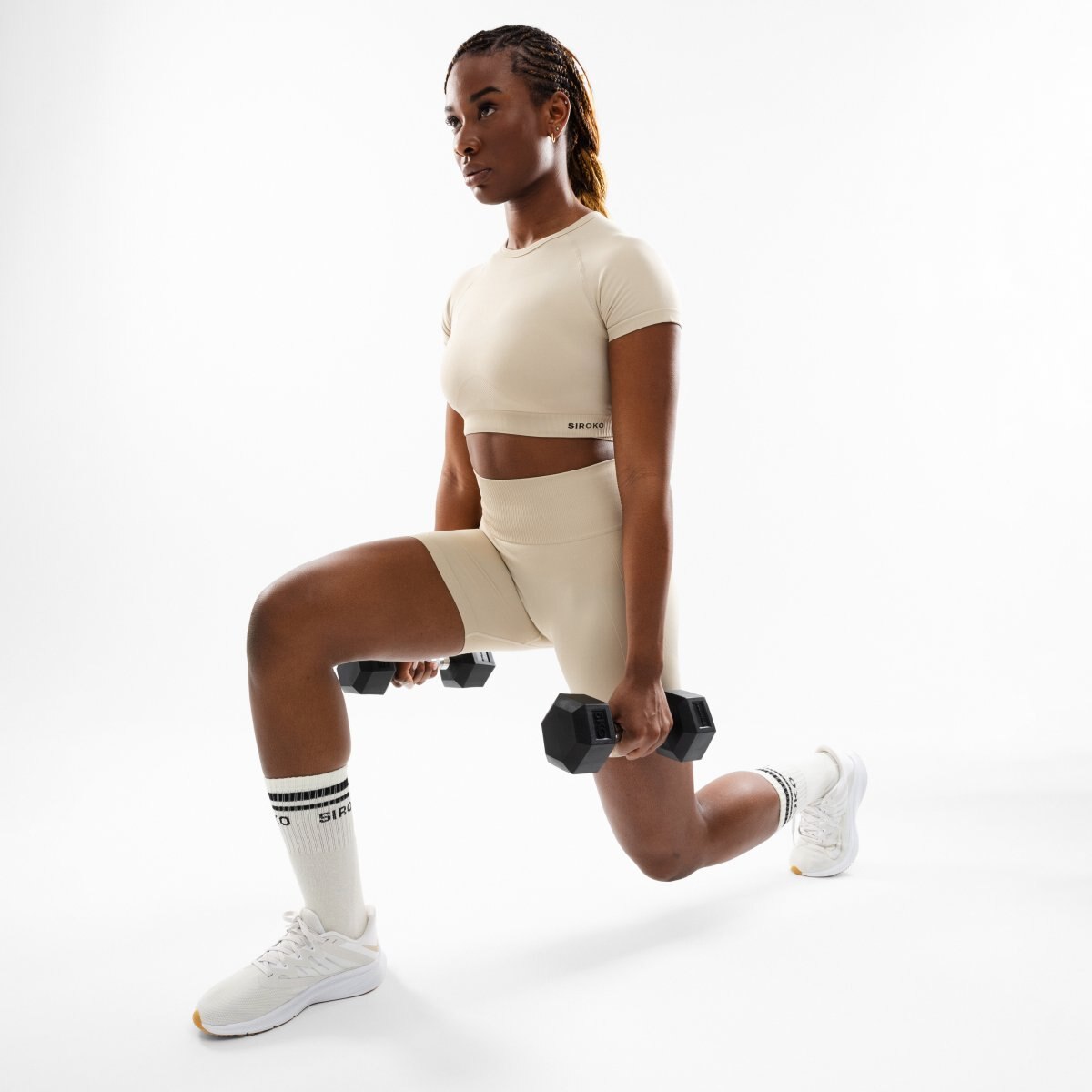 Top sin costuras de mujer Gym-Cropped-SS Siroko - Crudo Crudo-3