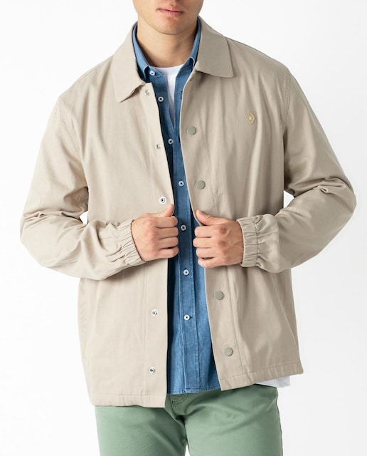 Imagen 0 de Chaqueta de hombre abotonada con bolsillos