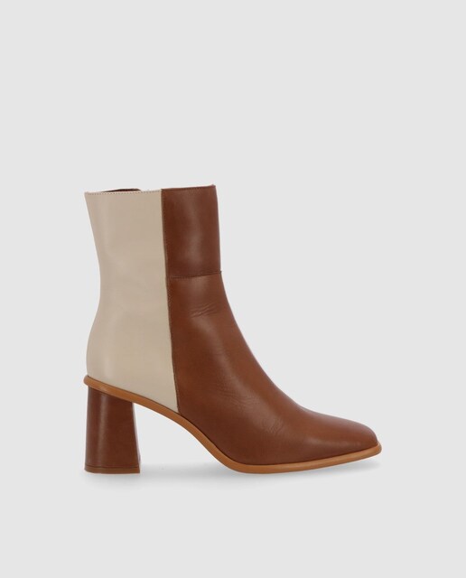 Imagen 0 de Botines de mujer de piel bicolor