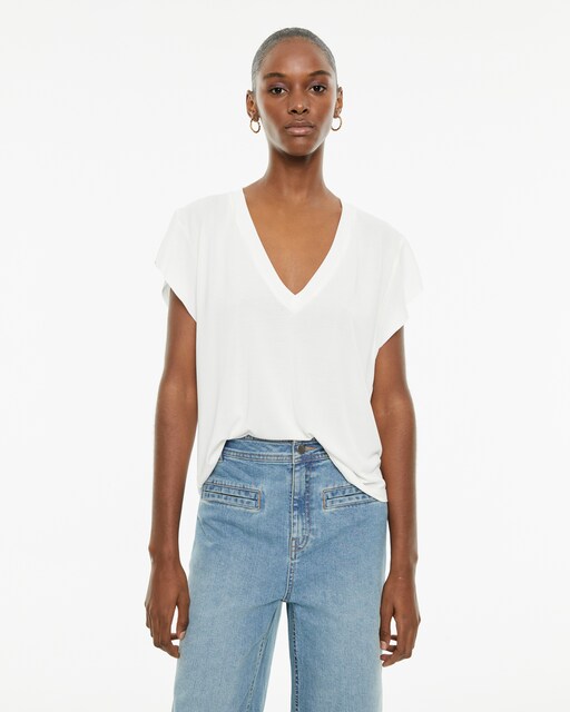 Imagen 0 de Camiseta de mujer fluida oversize con escote de pico
