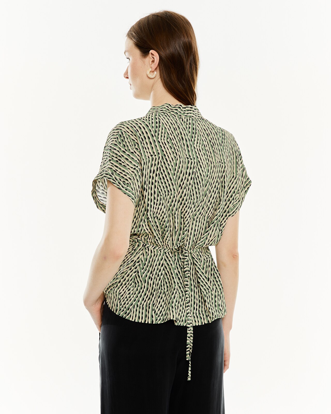 Camisa de mujer estampada con escote de pico - System Action - Verde claro Verde claro-2