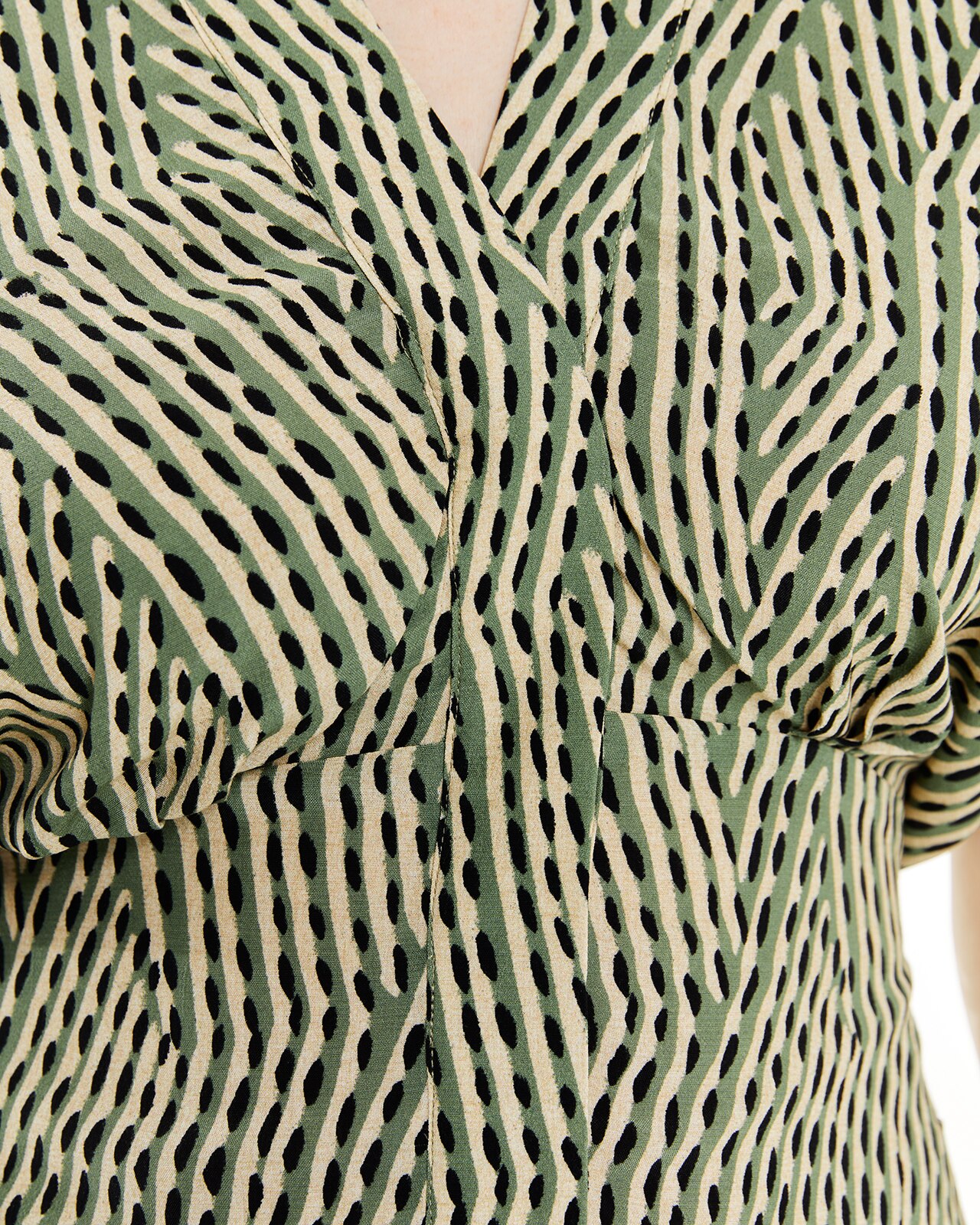 Camisa de mujer estampada con escote de pico - System Action - Verde claro Verde claro-5