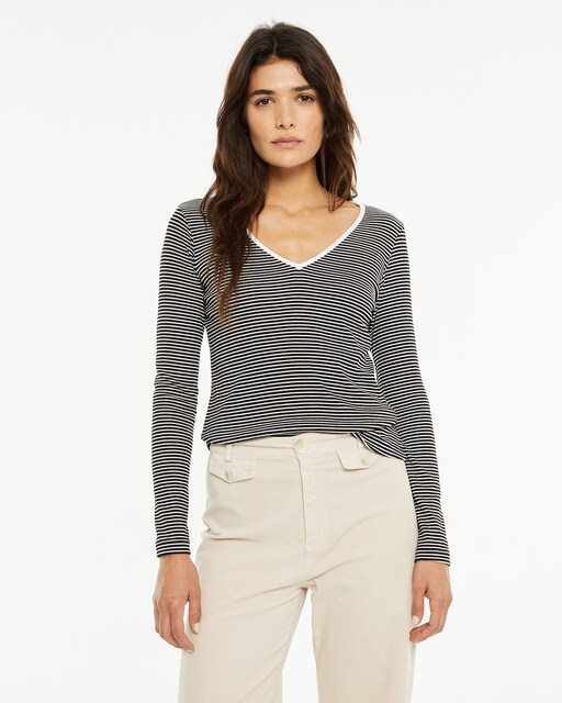 Imagen 0 de Camiseta de rayas de mujer con vivo en el escote