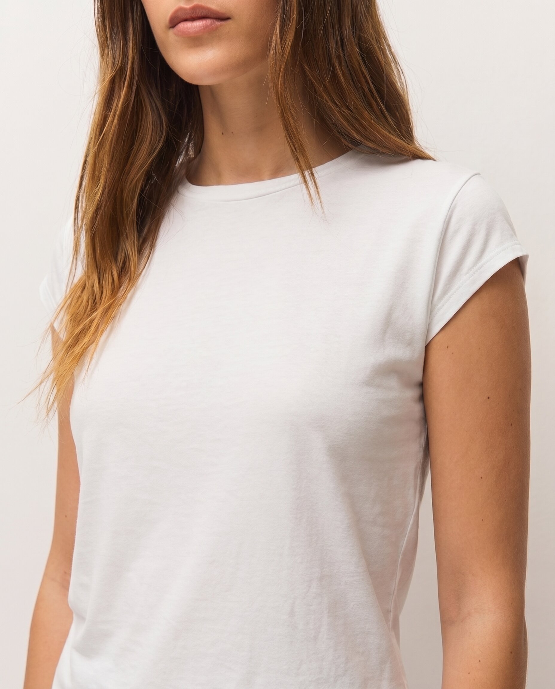 Camiseta básica de mujer en manga corta y escote redondo - System Action - Blanco Blanco-4