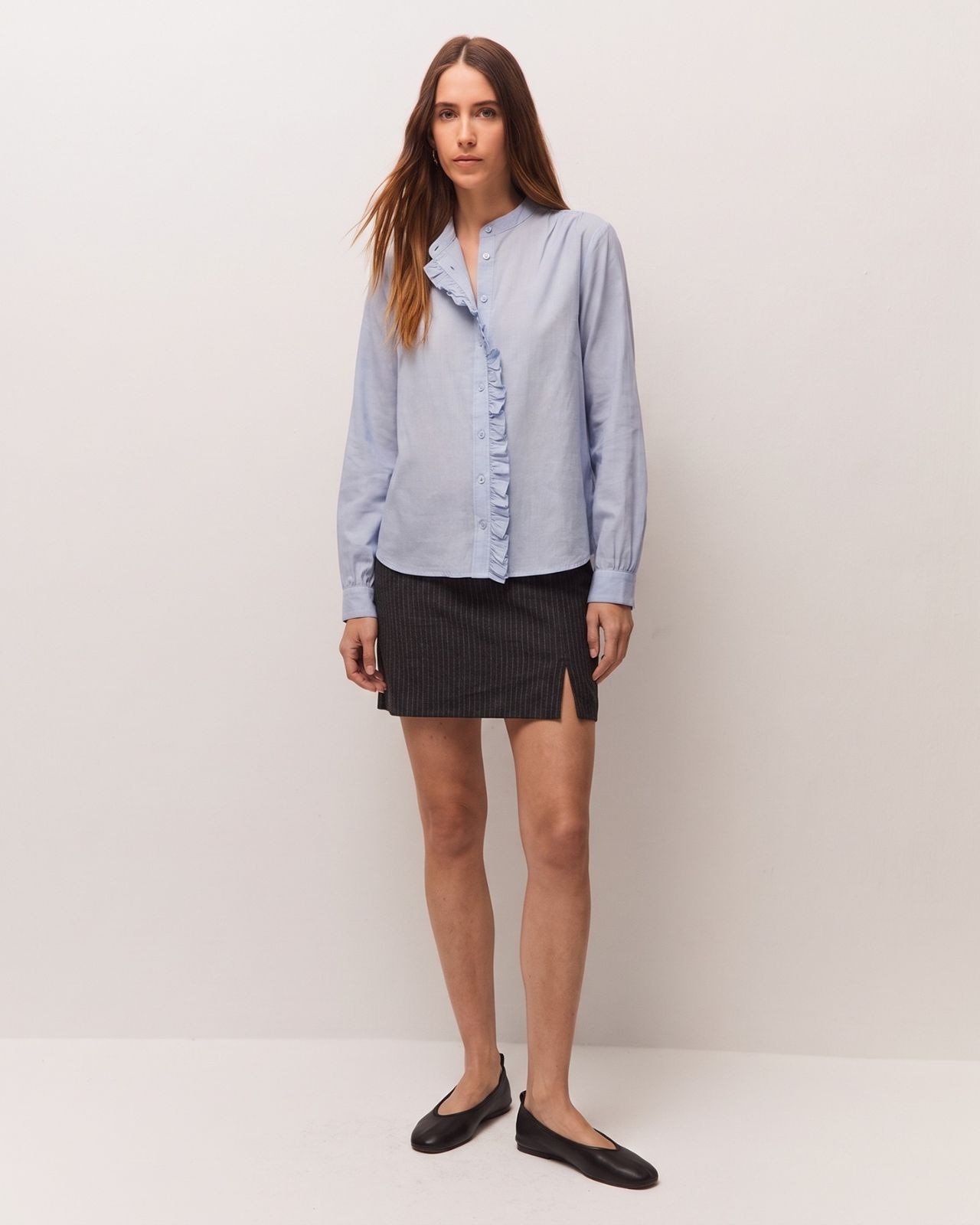 Camisa de mujer con detalle volante y tejido de chambray - System Action - Azul Azul-1