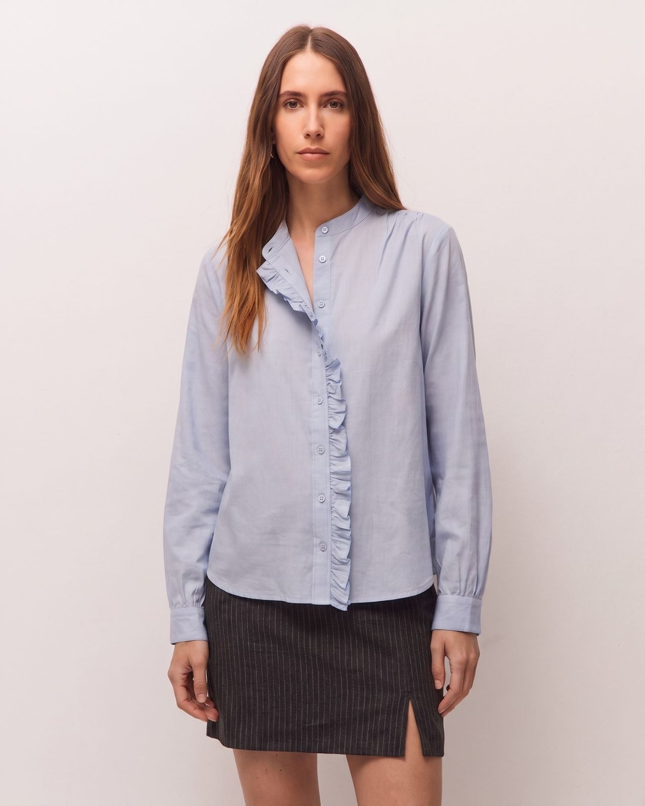 Camisa de mujer con detalle volante y tejido de chambray - System Action - Azul Azul-3