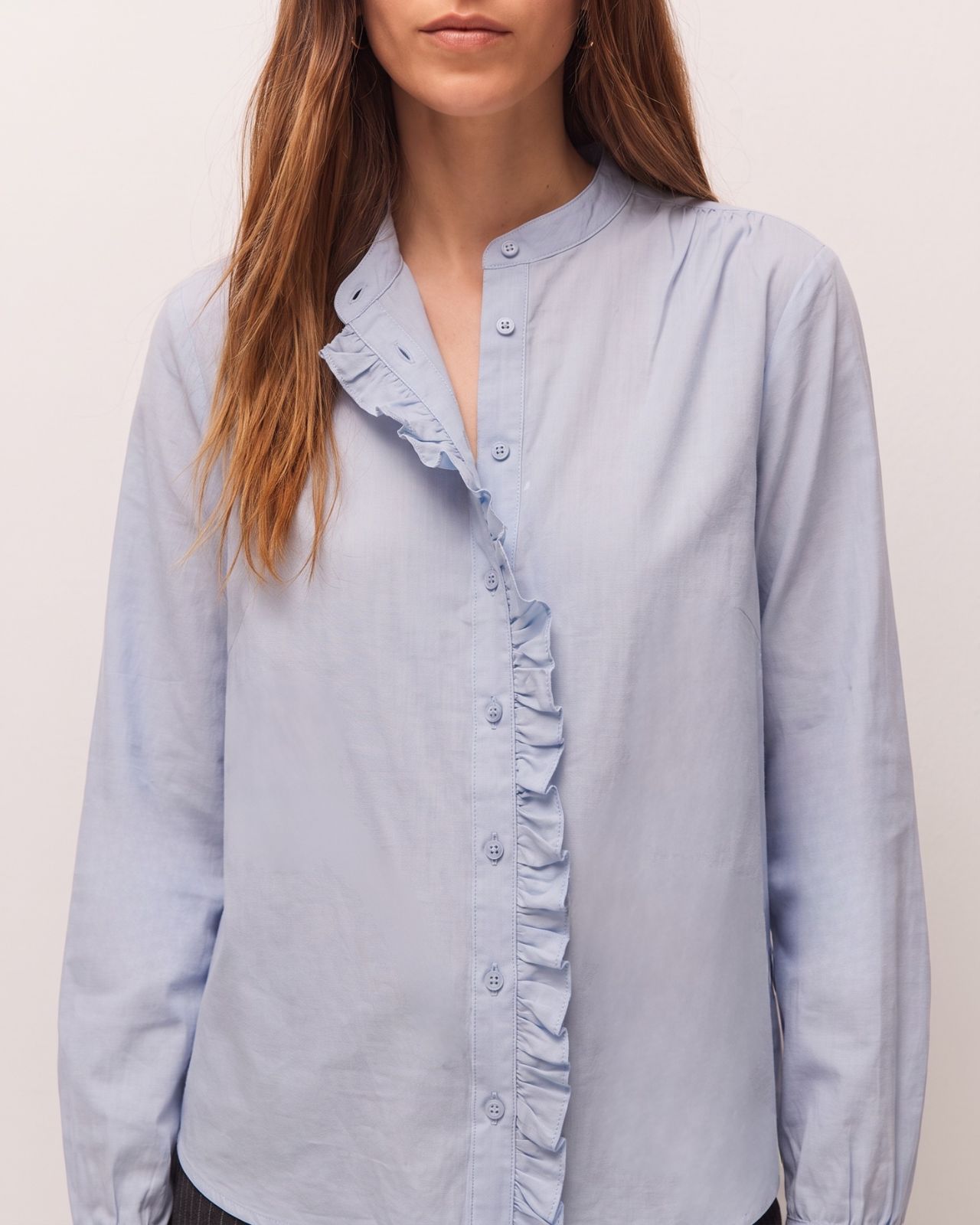 Camisa de mujer con detalle volante y tejido de chambray - System Action - Azul Azul-4
