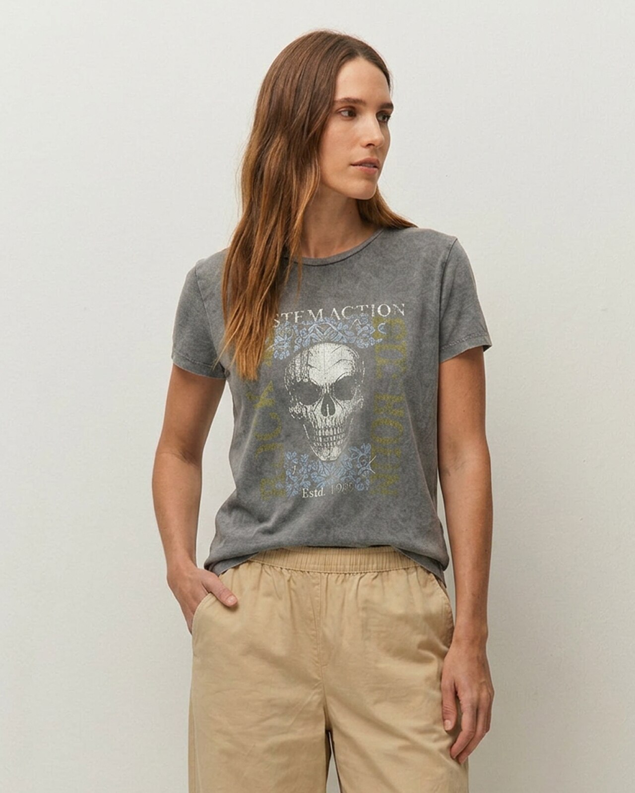 Camiseta de mujer de manga corta y print posicional delantero - System Action - Gris oscuro Gris oscuro-1