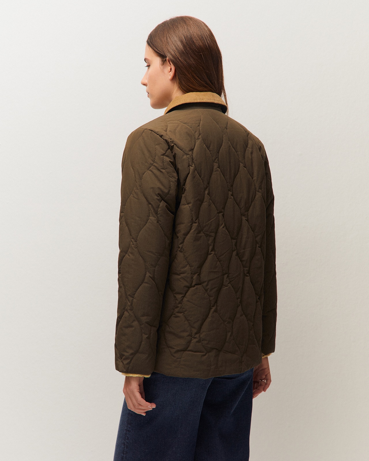 Anorak de mujer con cuello camisero de pana y bolsillos delanteros - System Action - Verde Verde-3