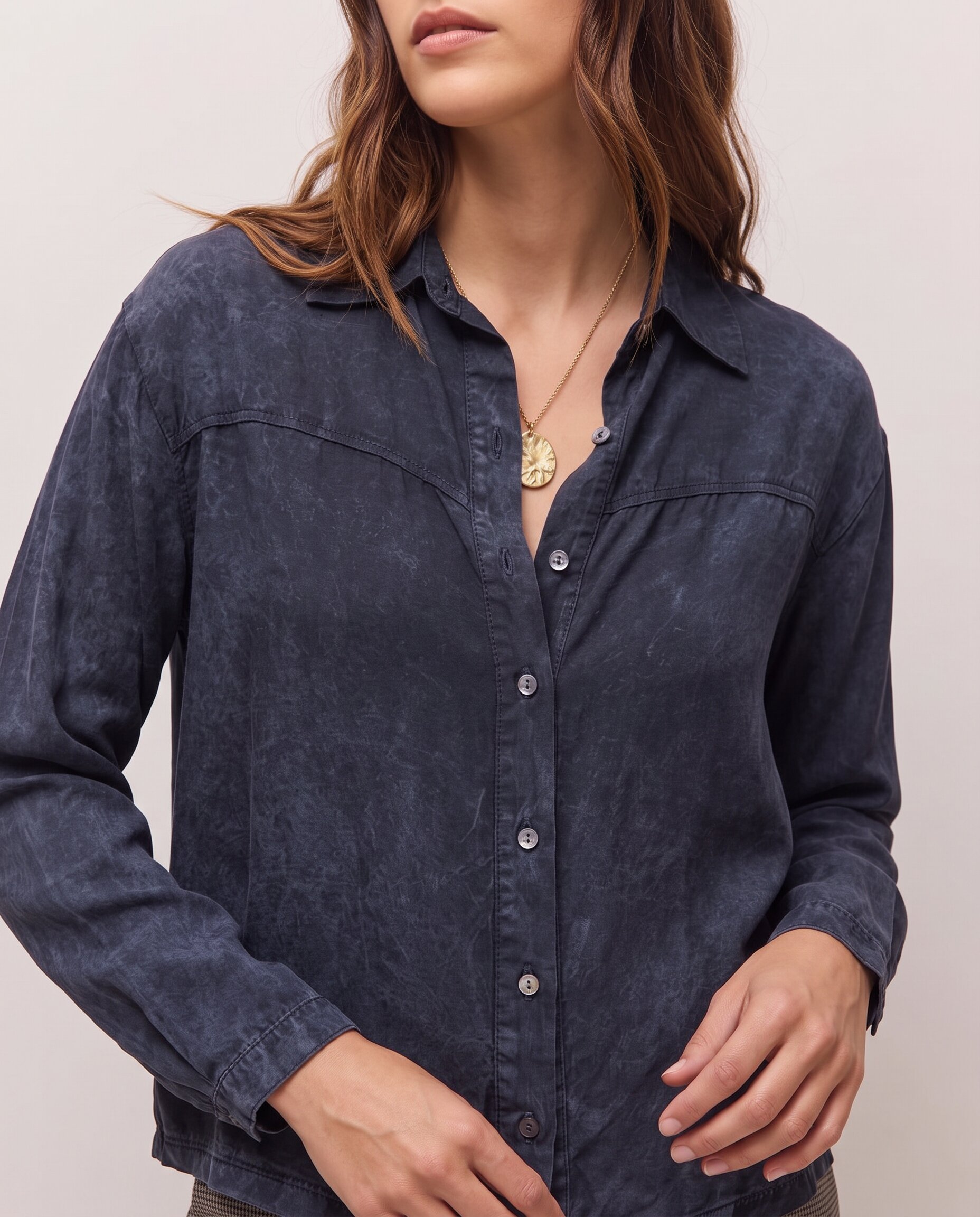 Camisa de mujer en manga larga y efecto desgastado - System Action - Azul marino Azul marino-4