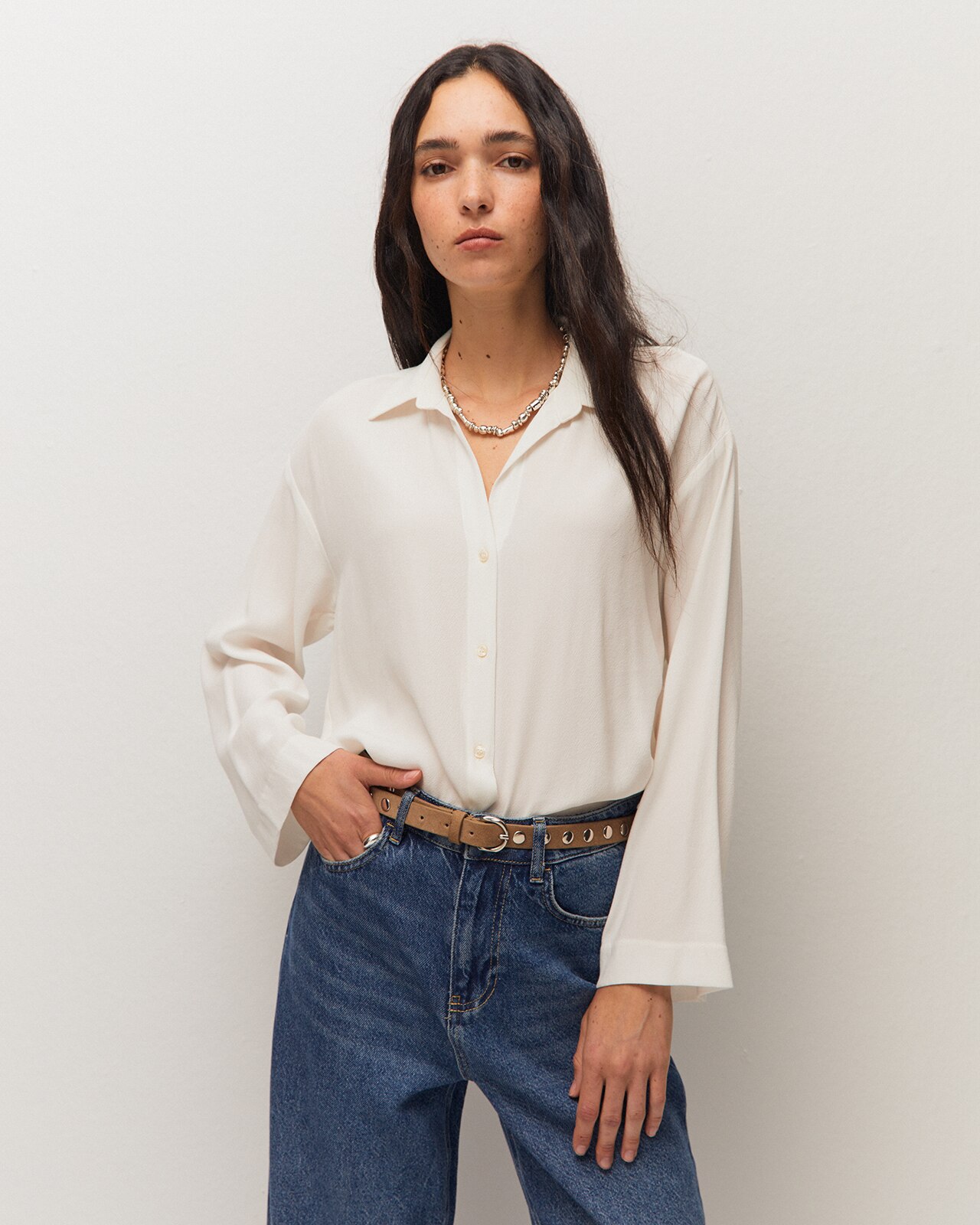 Camisa fluida de mujer en manga larga y cuello camisero - System Action - Blanco Blanco-2