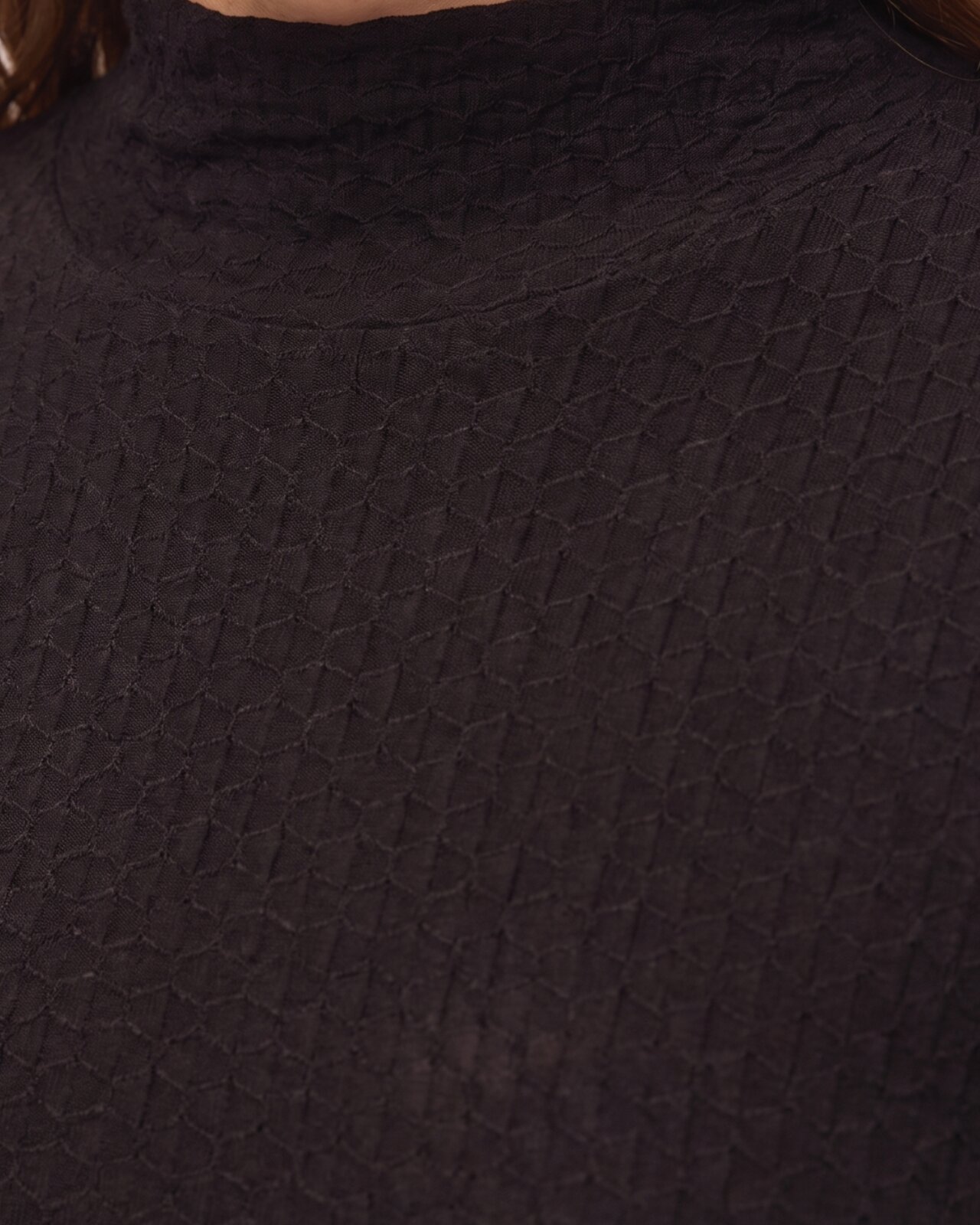 Camiseta de mujer con cuello perkins y tejido de estructura - System Action - Negro Negro-5