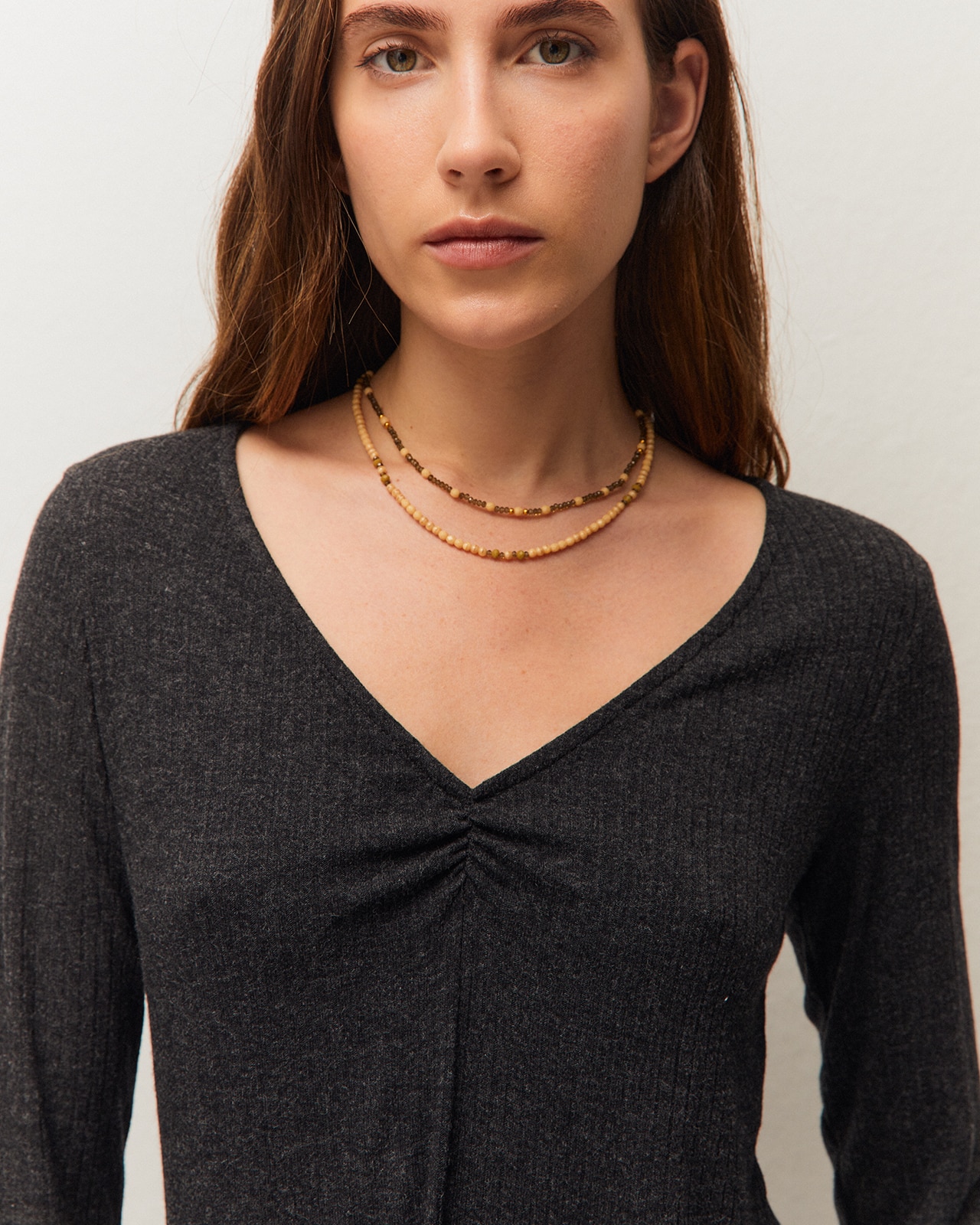 Camiseta de mujer de canalé con frunce en escote - System Action - Gris oscuro Gris oscuro-4