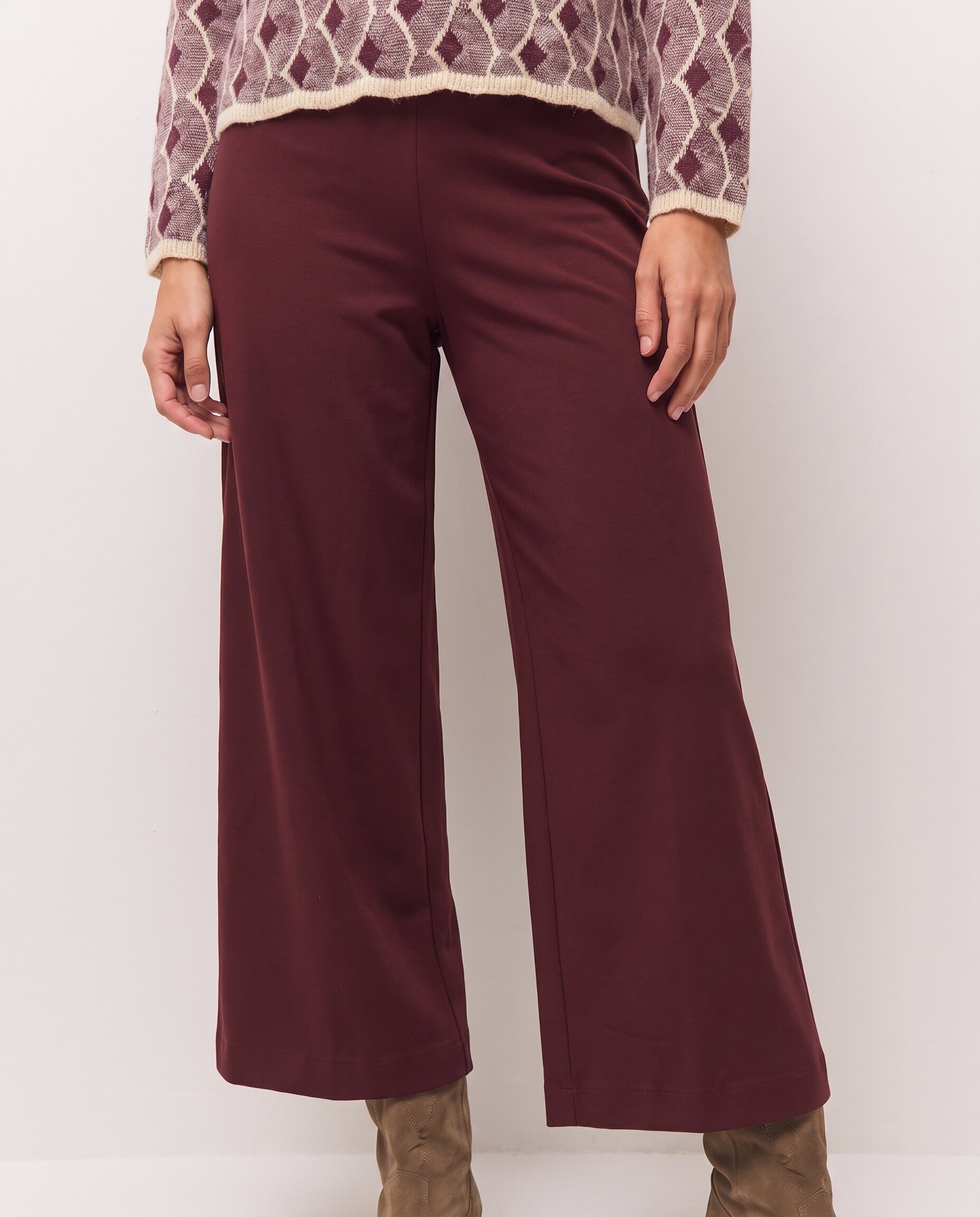 Pantalón ancho de mujer con goma en la cintura y tejido elástico - System Action - Granate Granate-4