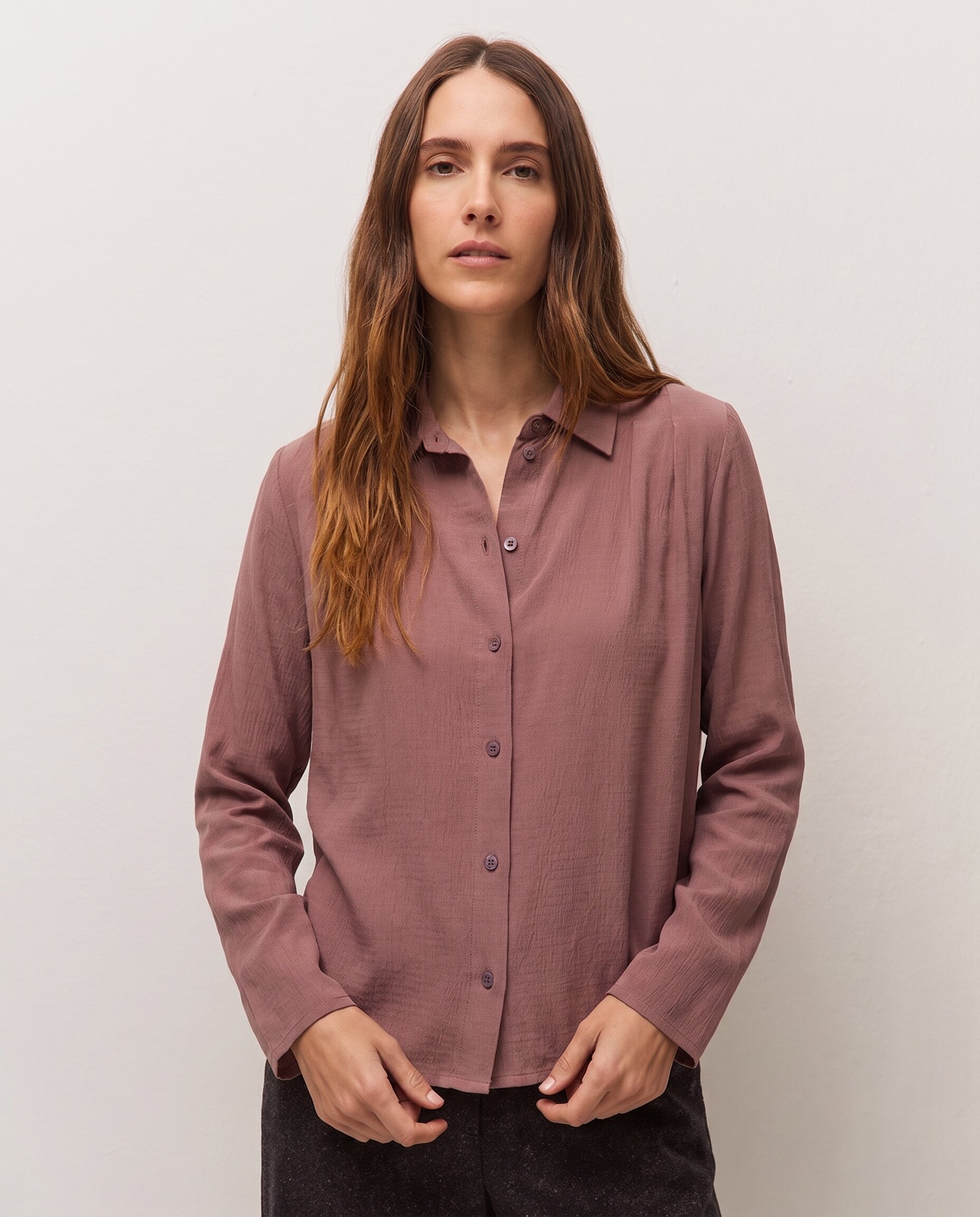 Camisa de mujer con detalle de costura en el hombro - System Action - Marrón Marrón-1
