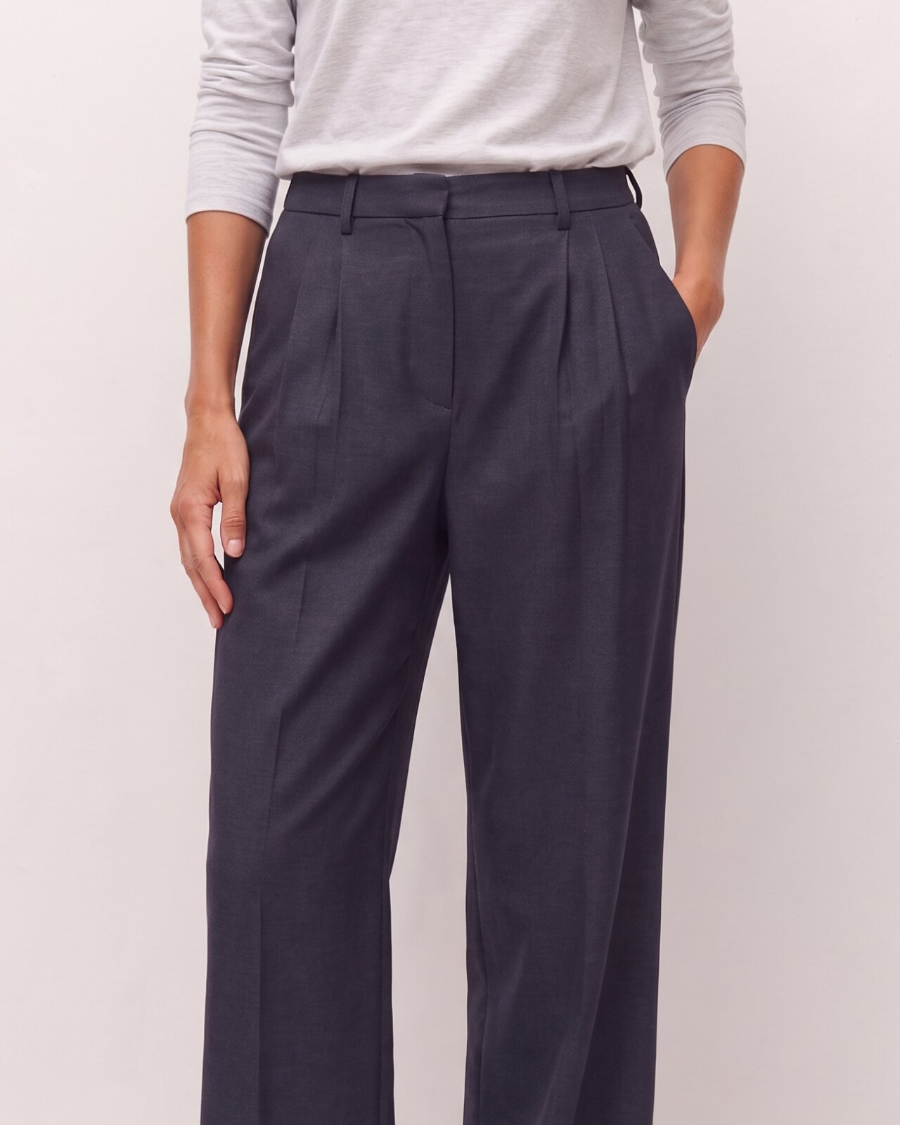 Pantalón de vestir wide leg de mujer con pinzas en la cintura - System Action - Azul marino Azul marino-4