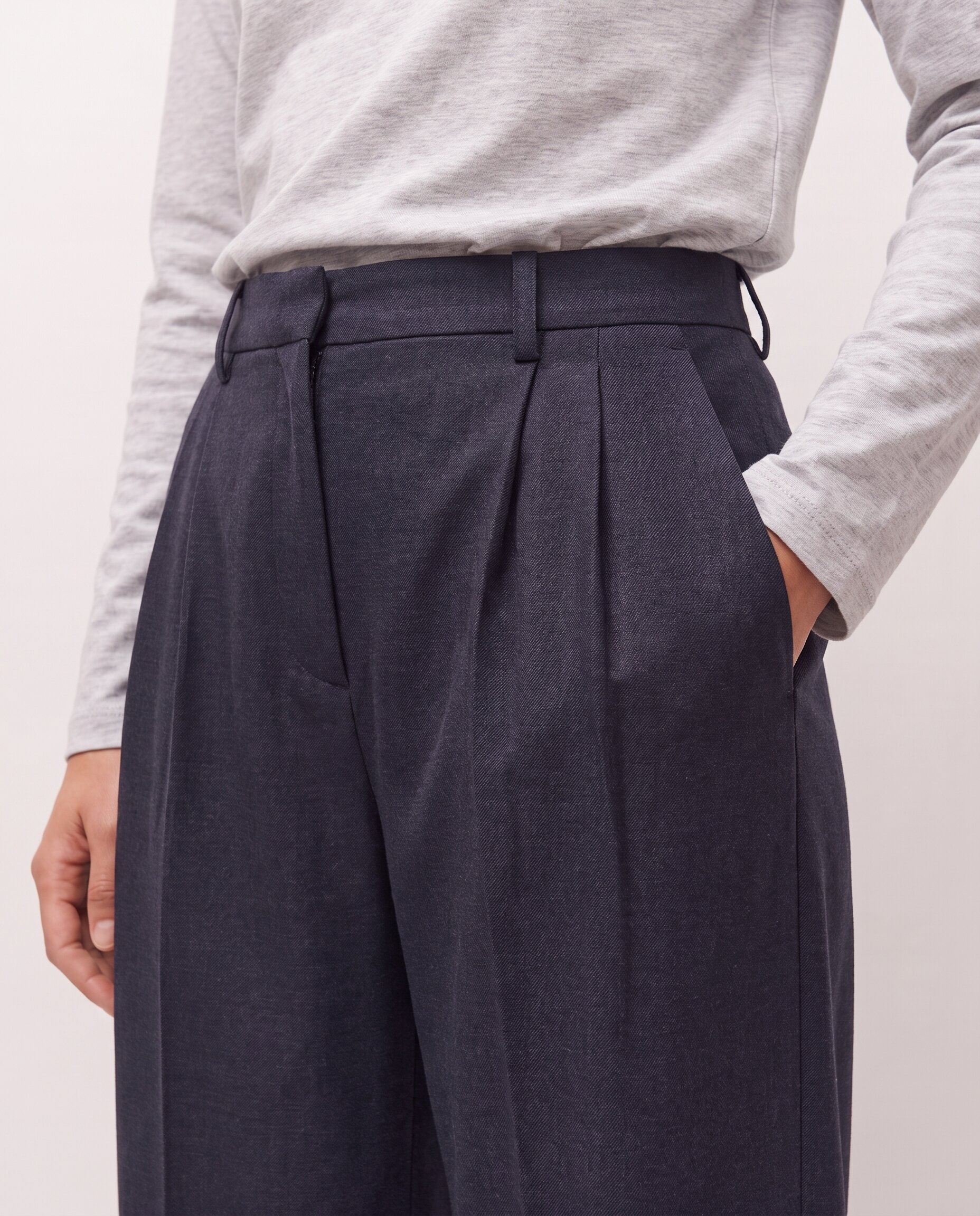 Pantalón de vestir wide leg de mujer con pinzas en la cintura - System Action - Azul marino Azul marino-5