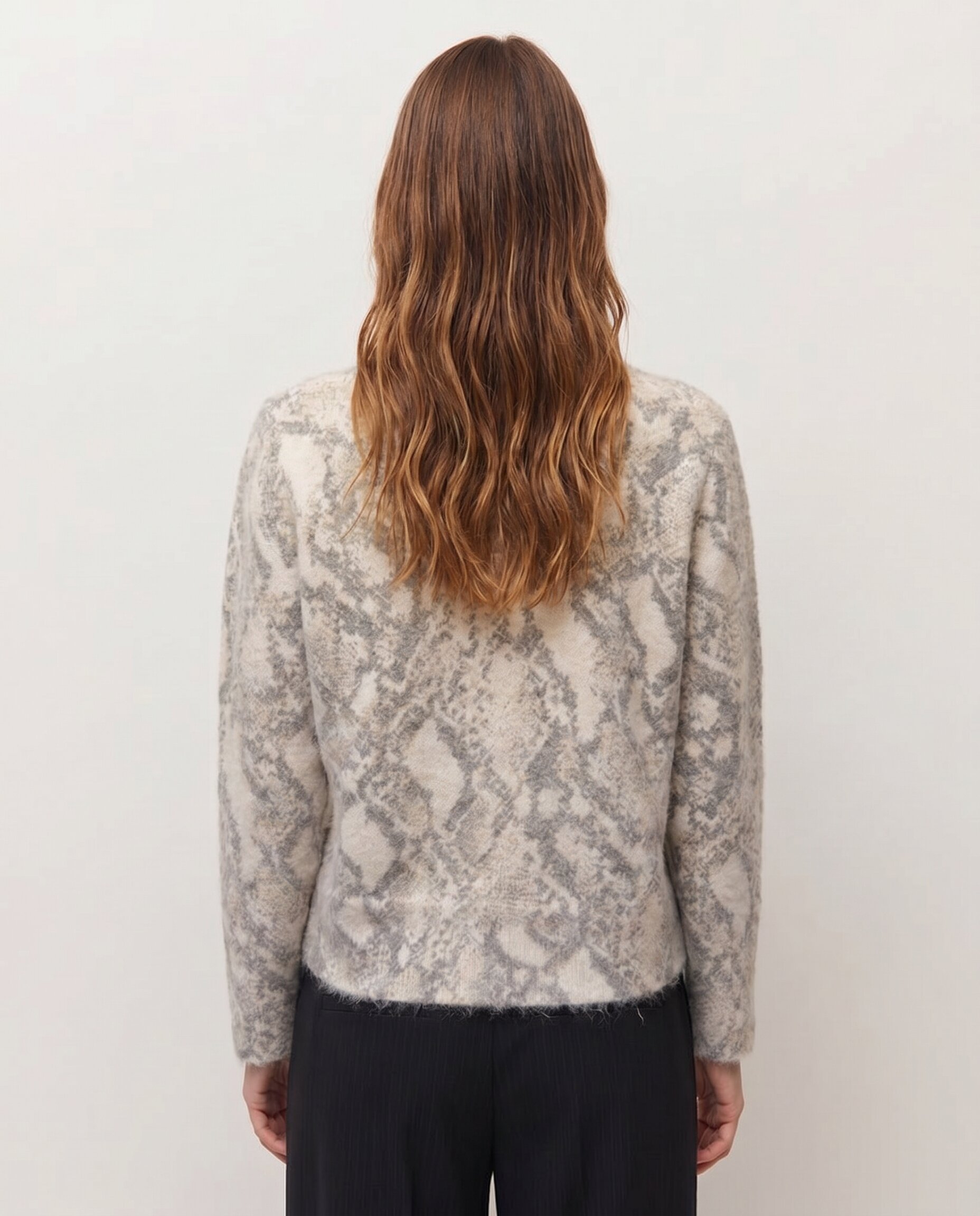 Imagen 2 de Jersey de mujer con estampado animal print y cuello redondo - System Action - Beige Beige
